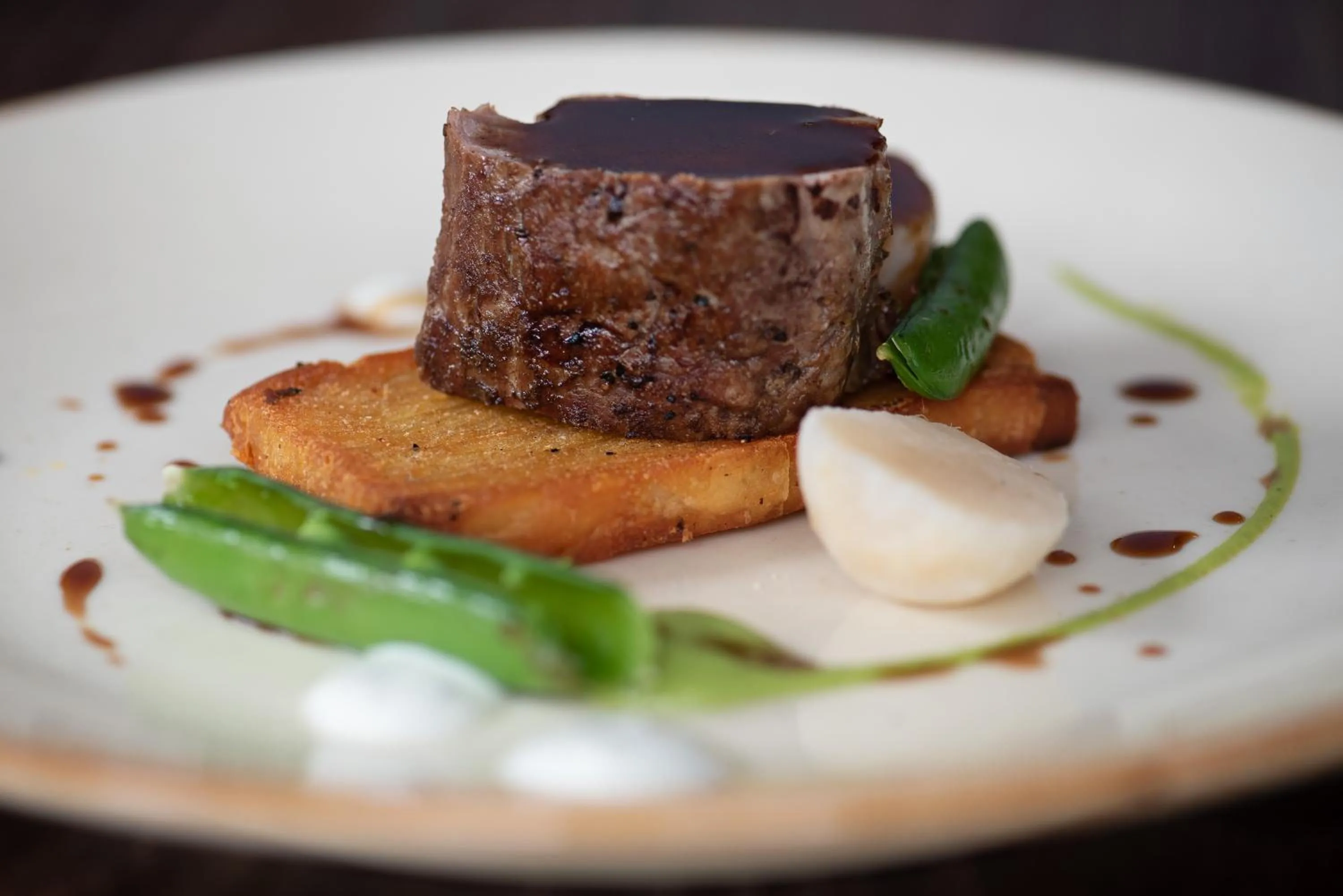 Corinium Hotel & Restaurant