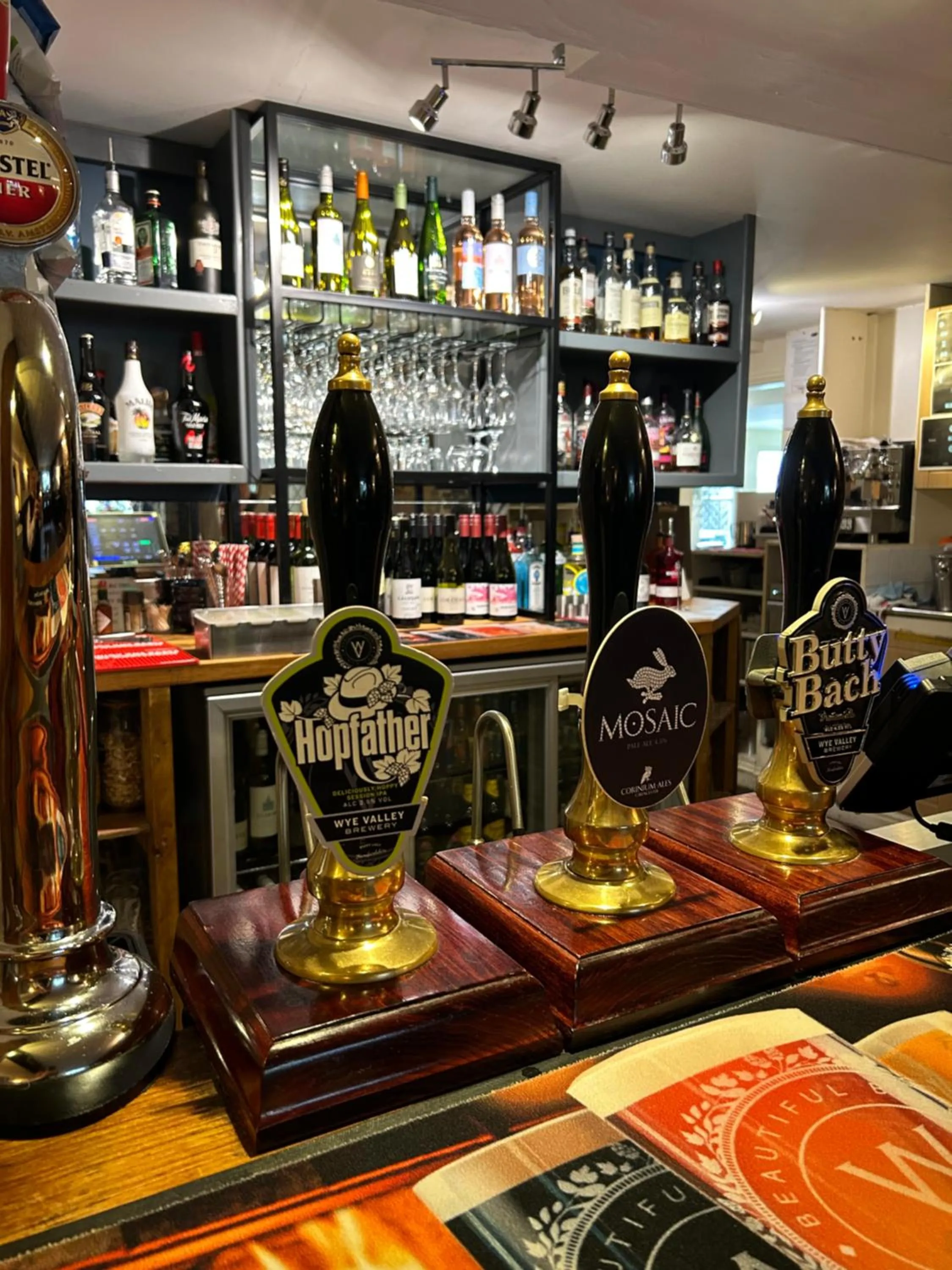 Corinium Hotel & Restaurant