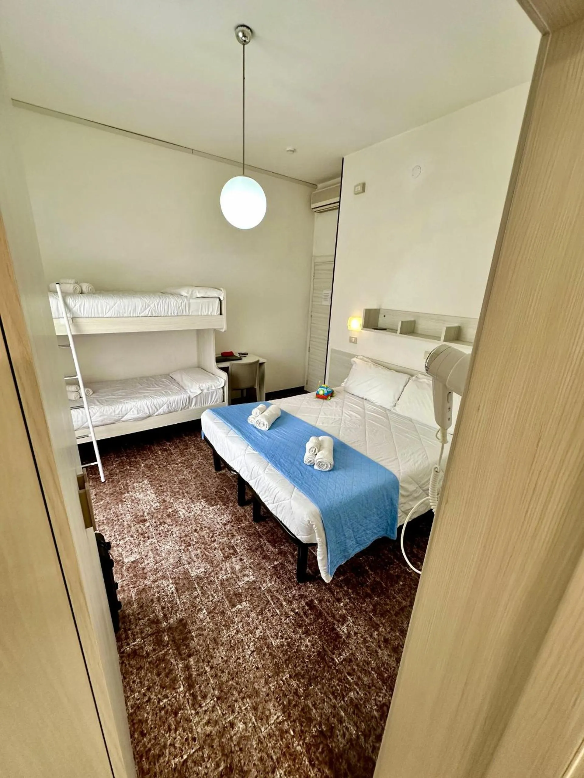 Bed in Hotel Napoleon