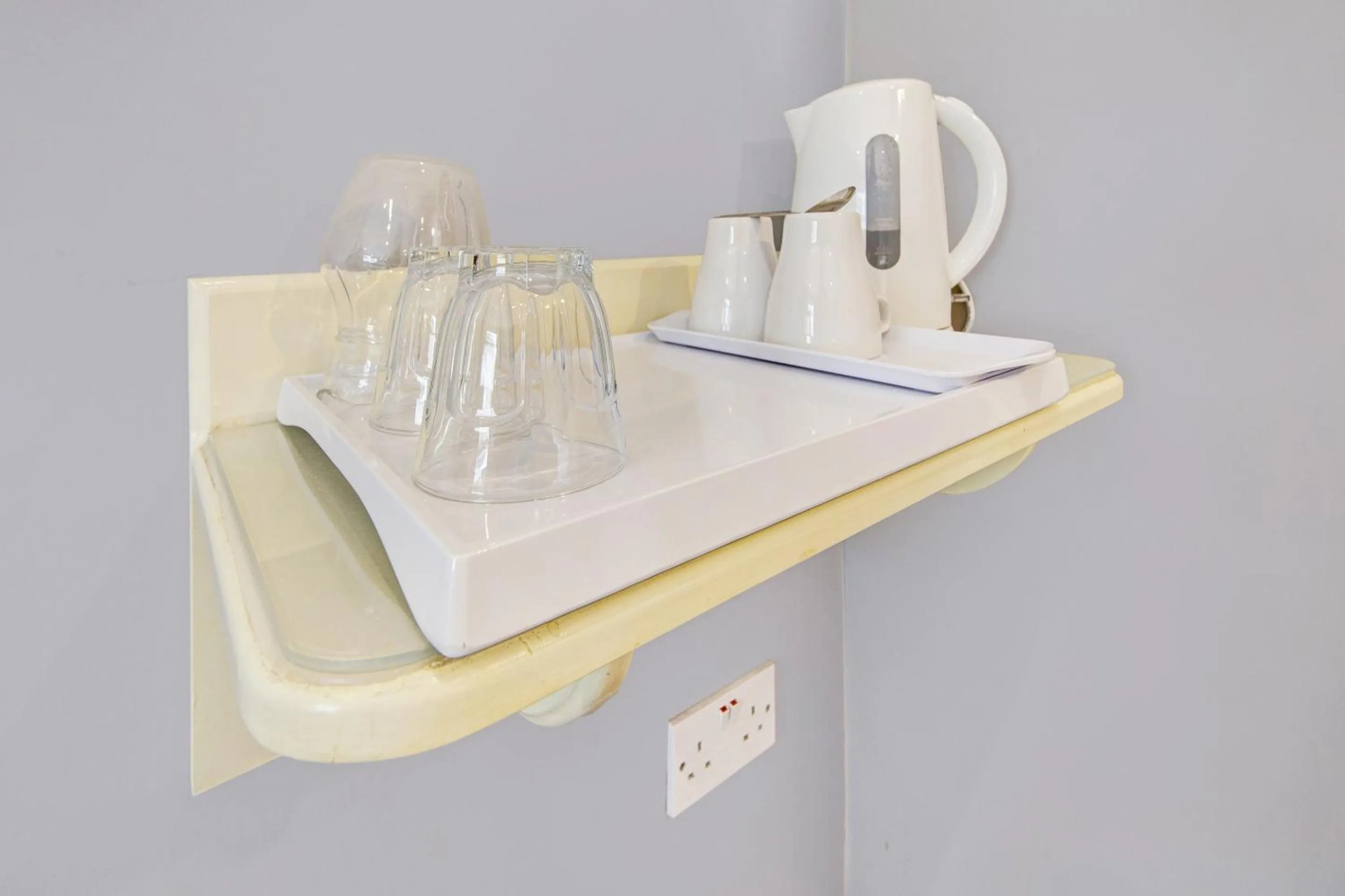 Bedroom in OYO Bostons Manor Hotel, Hanwell London