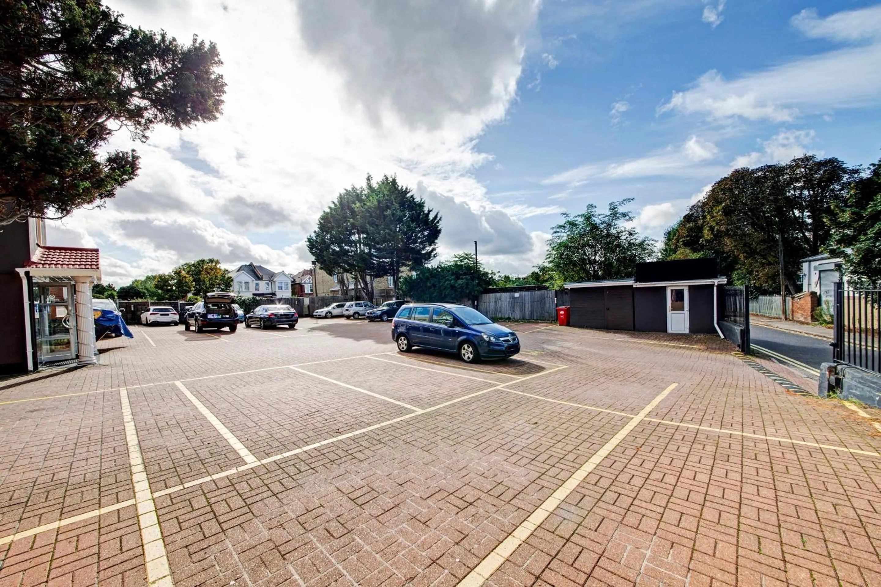 Facade/entrance in OYO Bostons Manor Hotel, Hanwell London