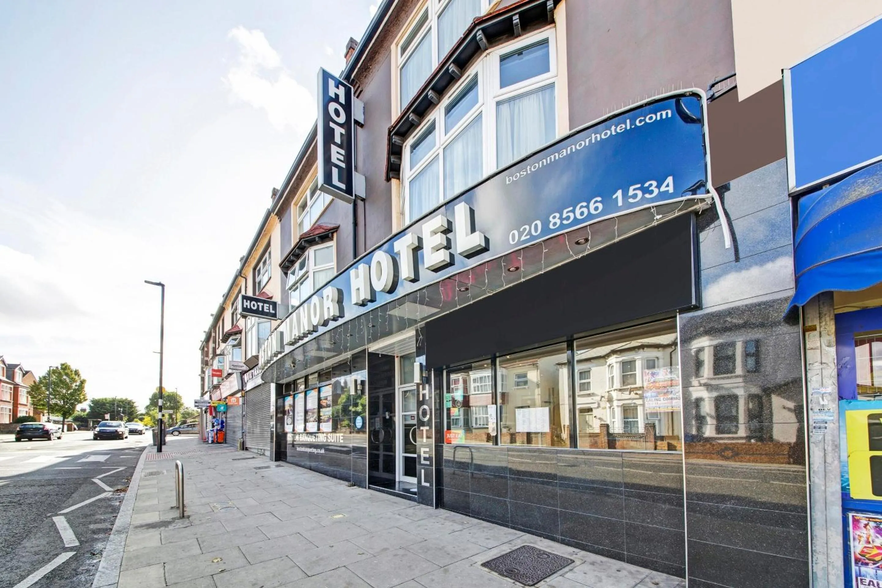 Facade/entrance in OYO Bostons Manor Hotel, Hanwell London