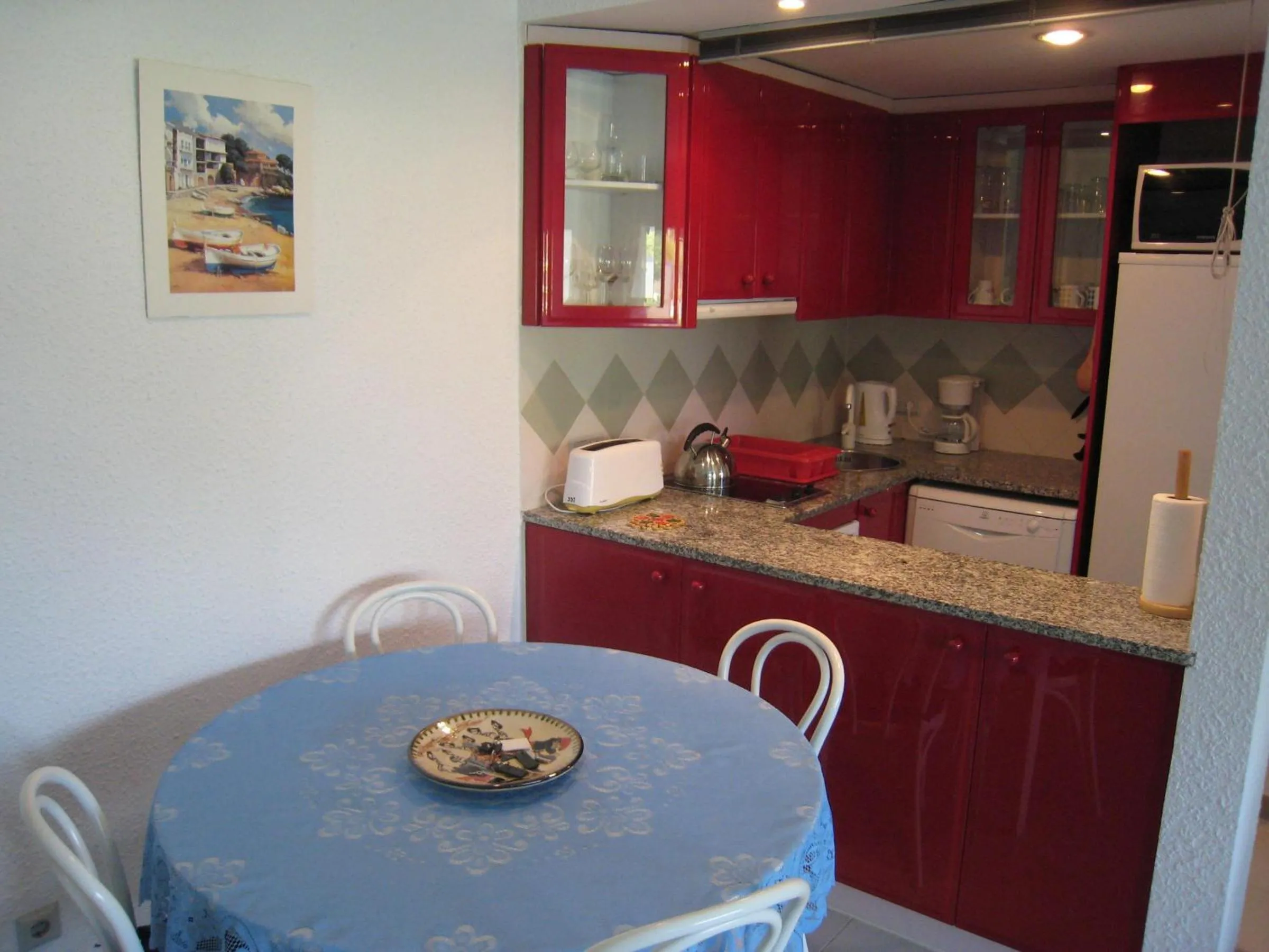 Apartamento de lujo con piscina y parking, admite mascotas - ES-323-15