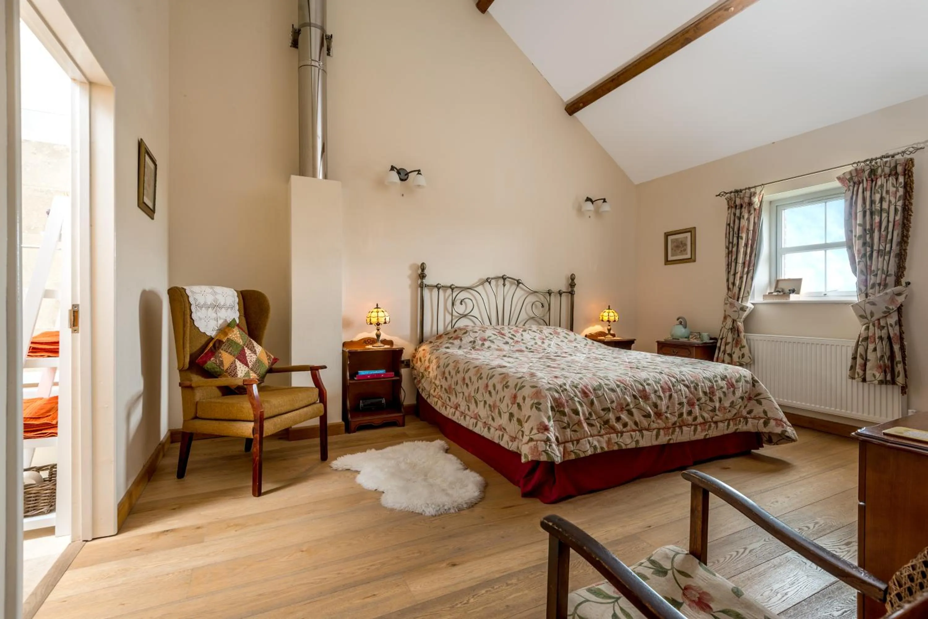 Photo of the whole room, Bed in Kidwelly Farmhouse B&B