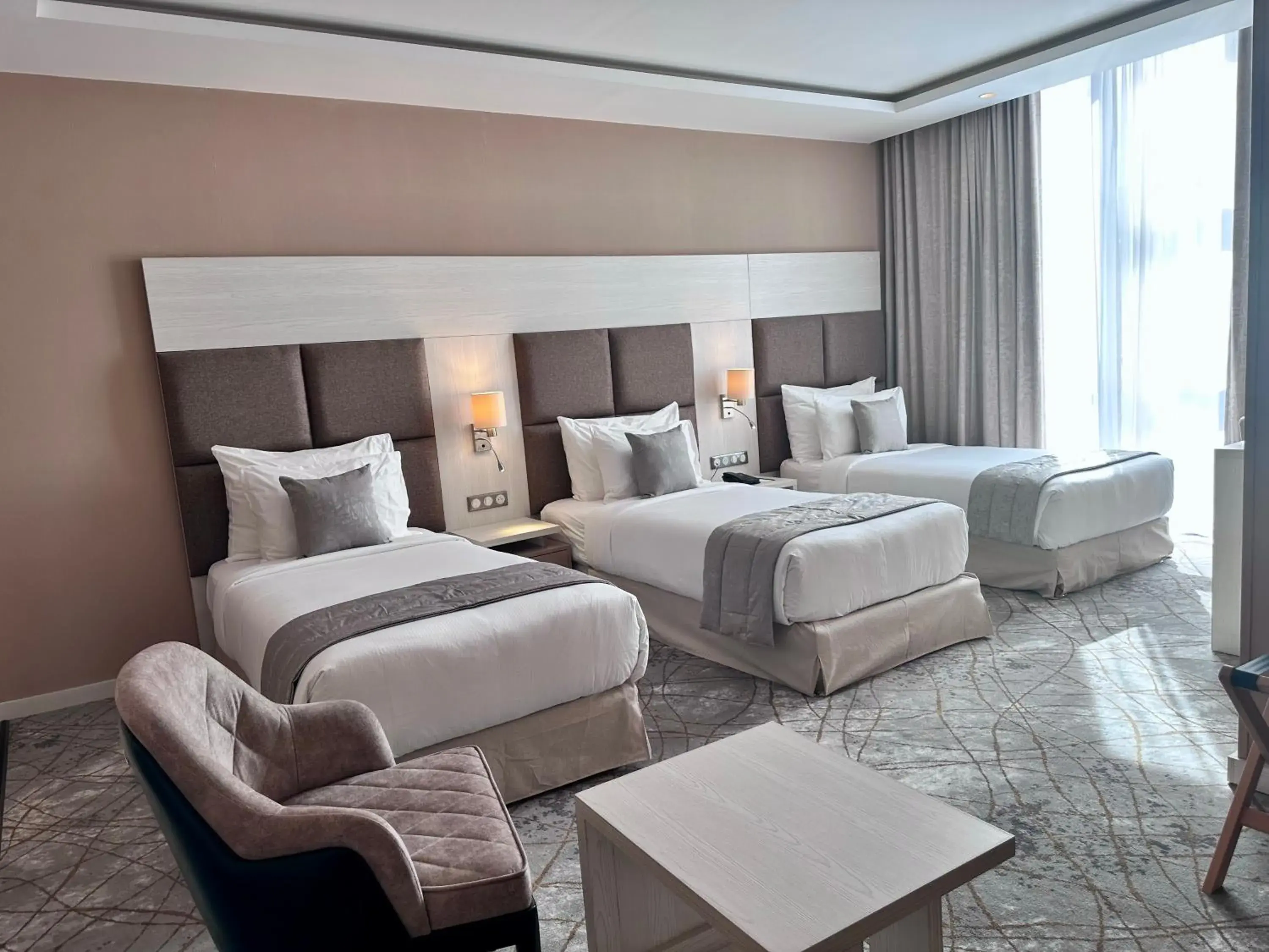 Comfort Triple Room in 2H Hotel Comfort Triple Room in 2H Hotel