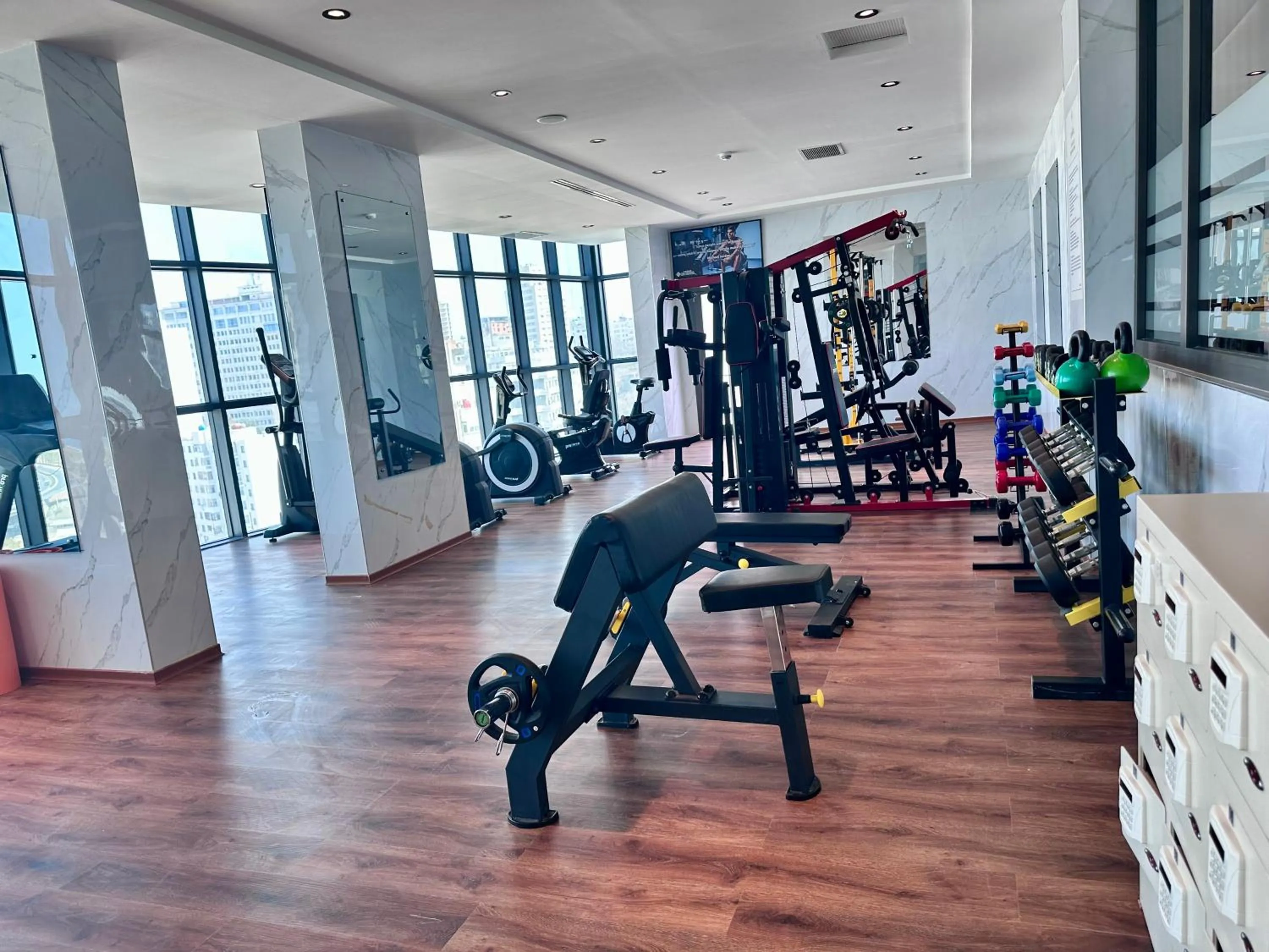 Fitness centre/facilities in 2H Hotel