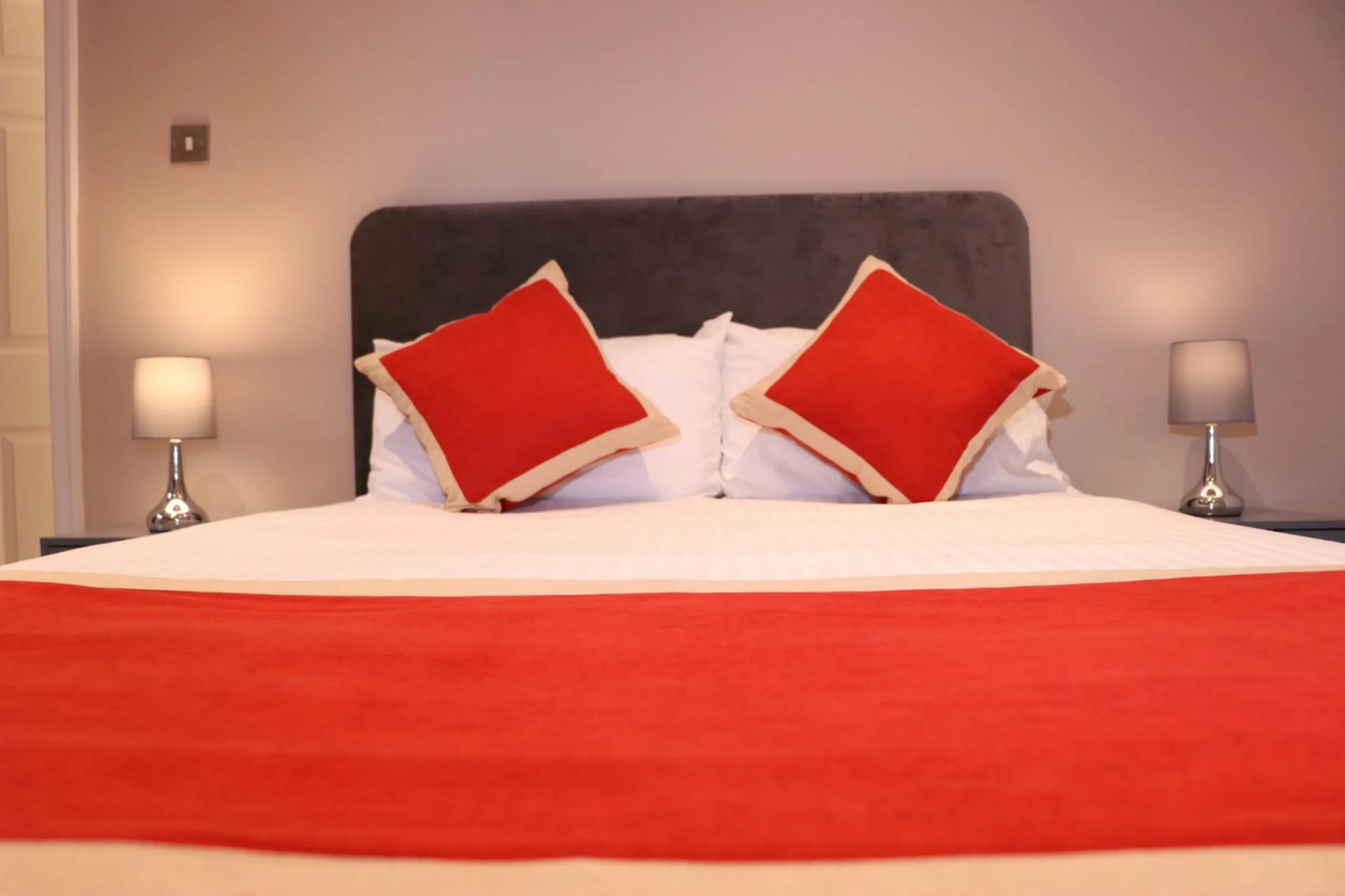 Bedroom, Bed in Dalesgate Hotel - Self Check In