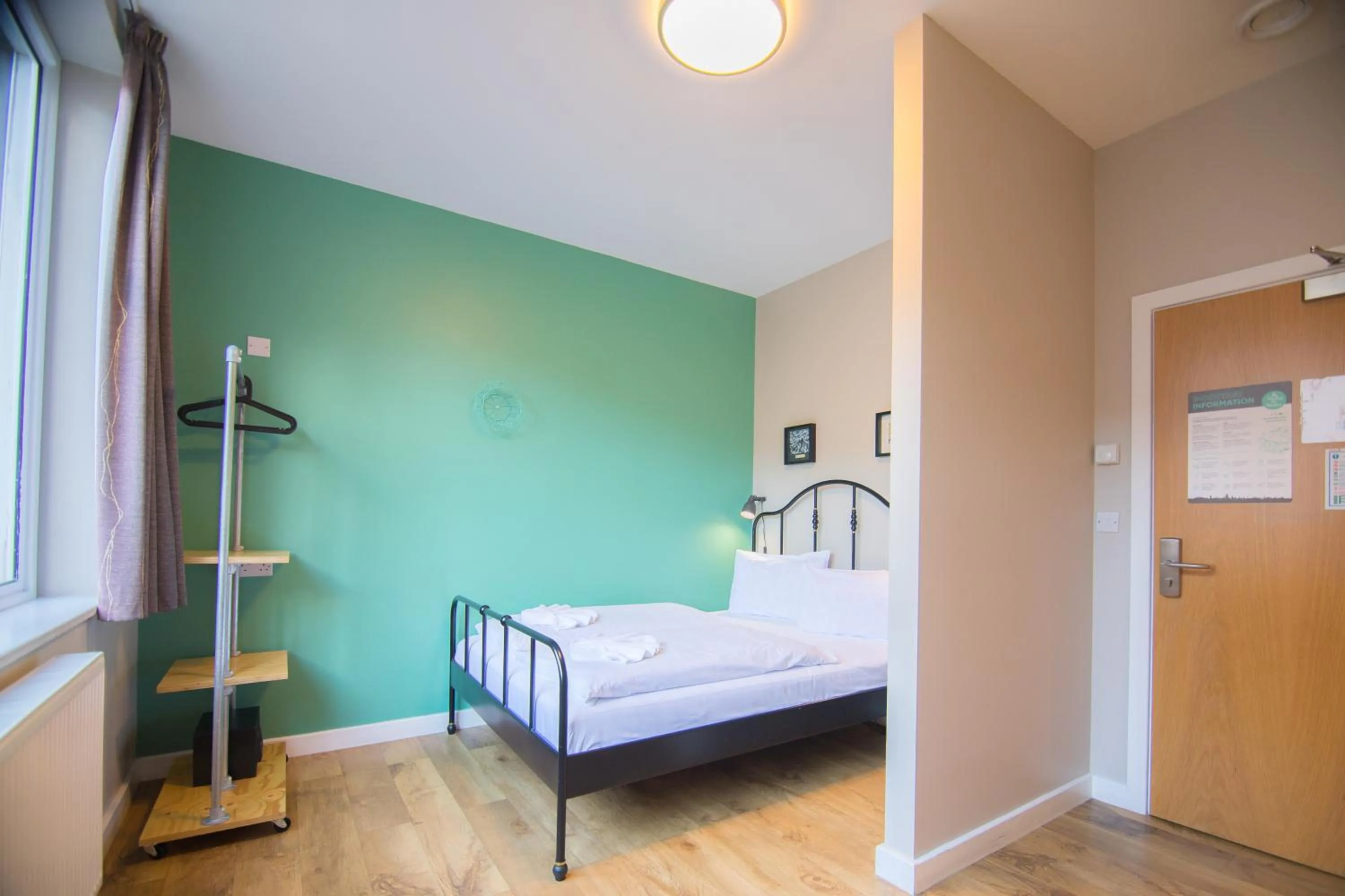 Bed in Wombat's City Hostel London