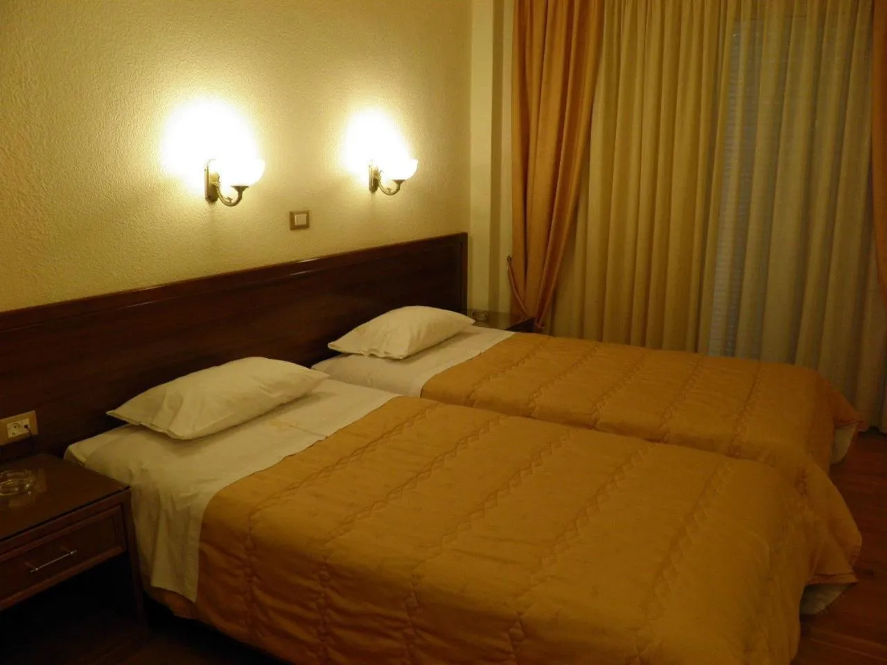 Bed in Hotel Meletiou