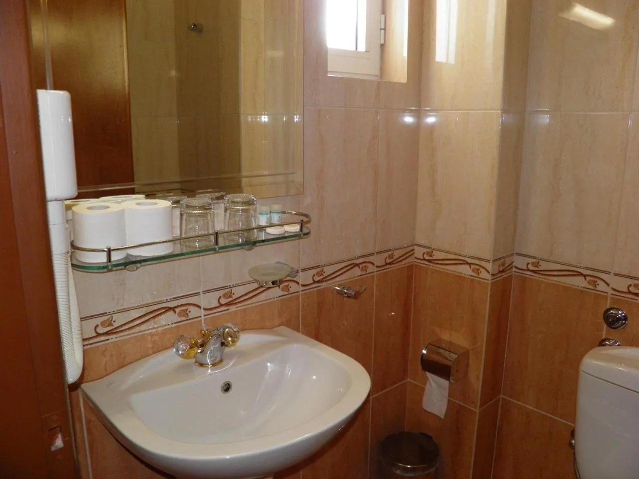 Toilet in Hotel Meletiou