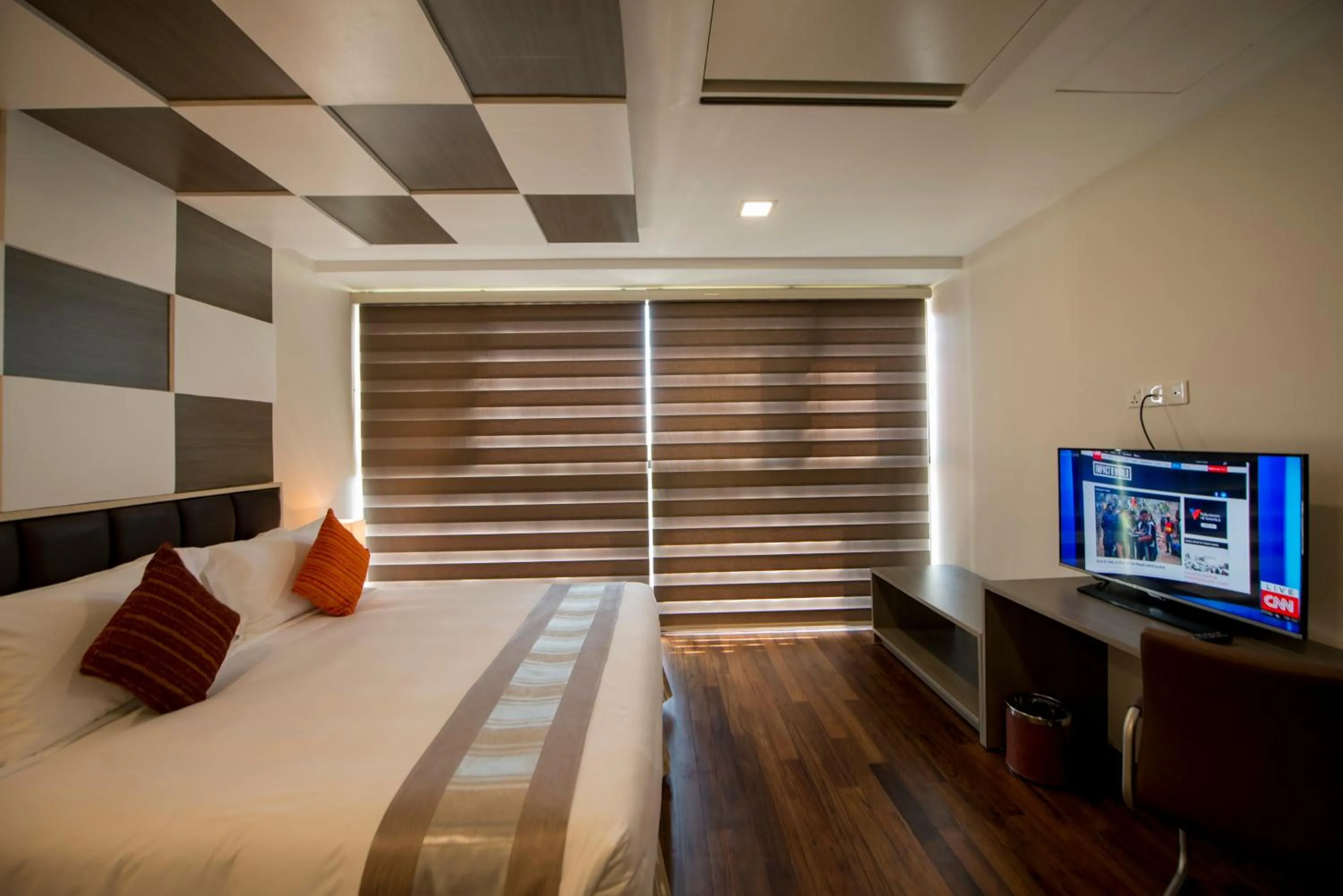 Bedroom, Bed in Hotel Parami