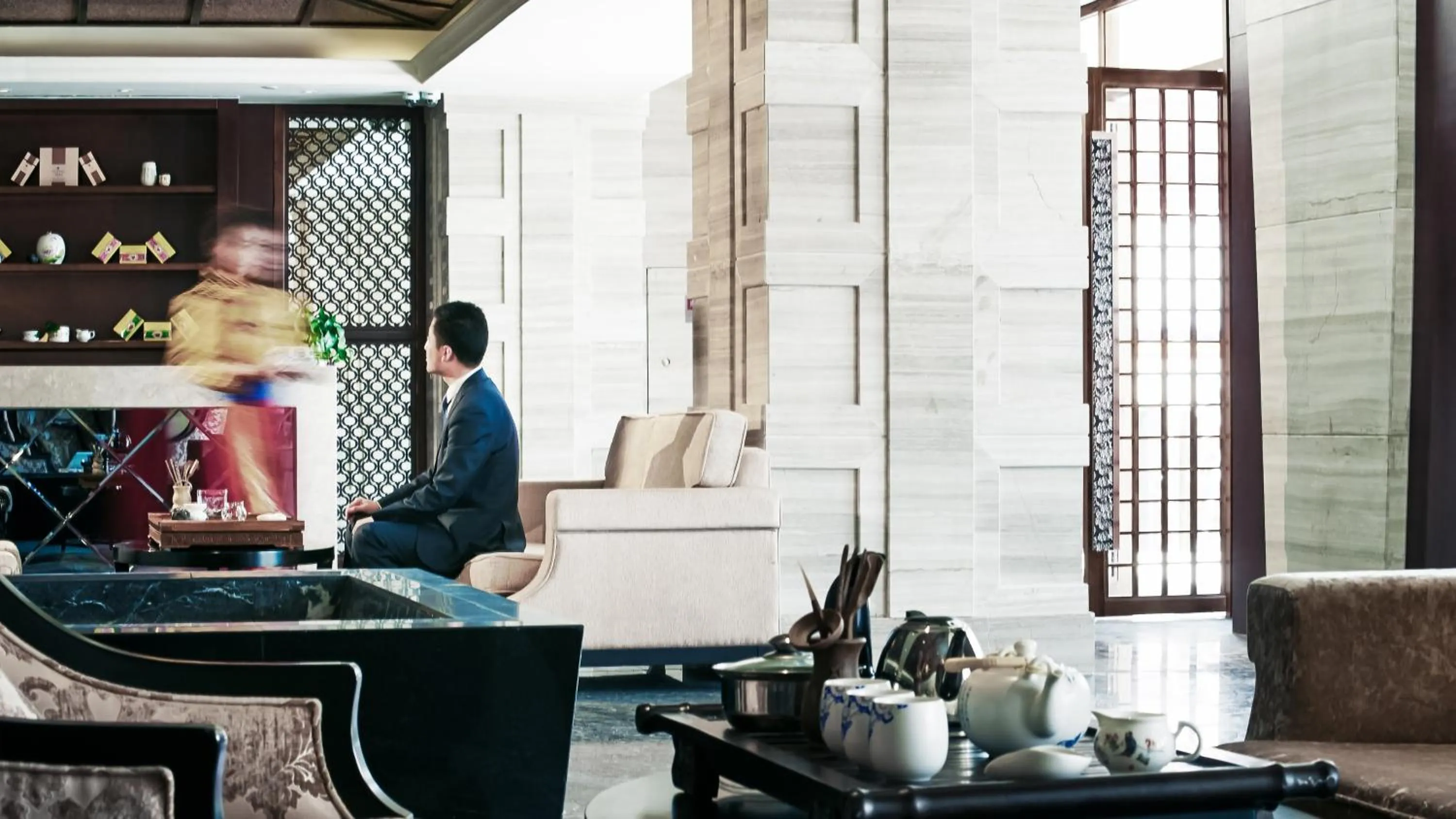 Lounge or bar in InterContinental Lhasa Paradise by IHG