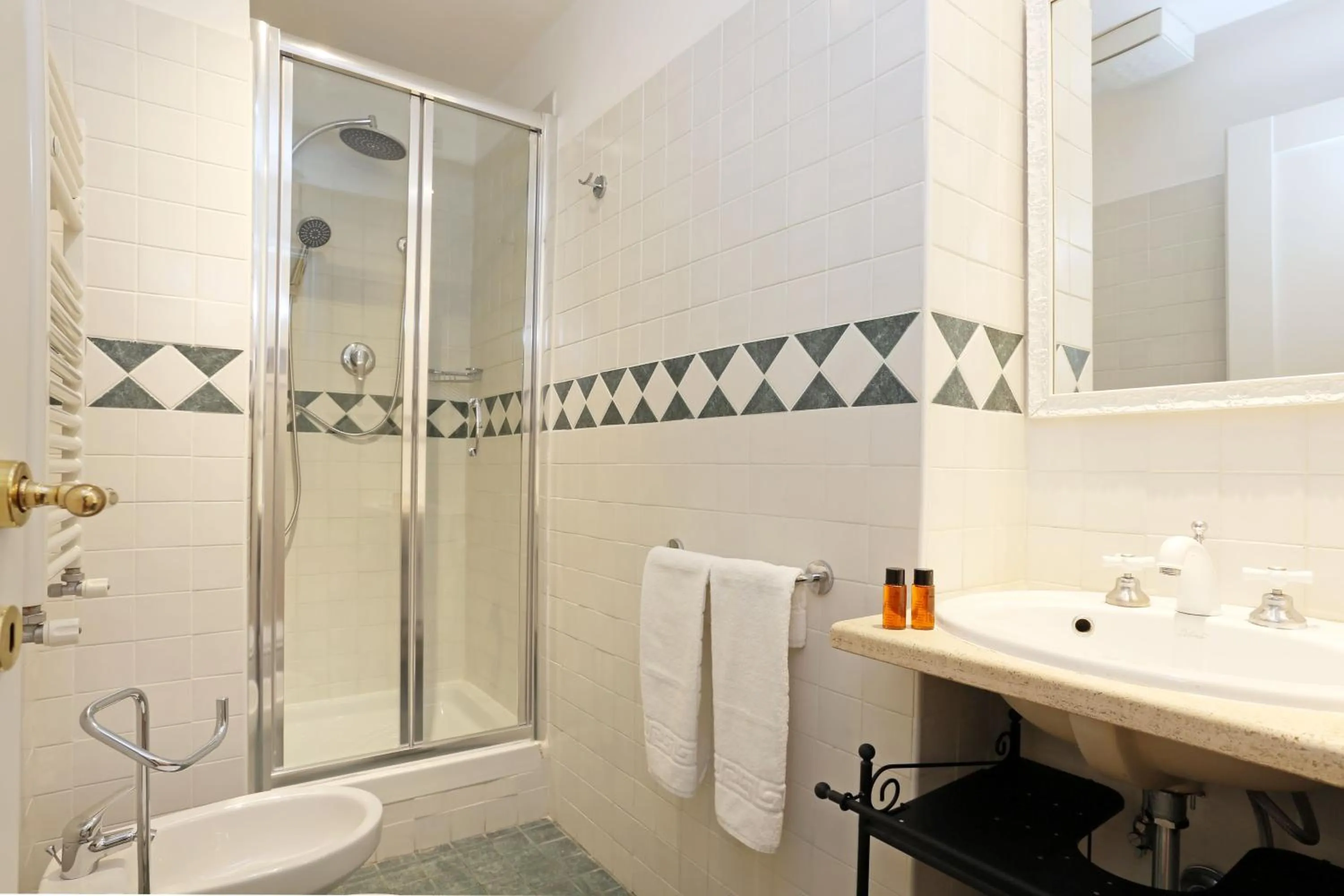 Shower in Liberty Rome Suites - Liberty Collection