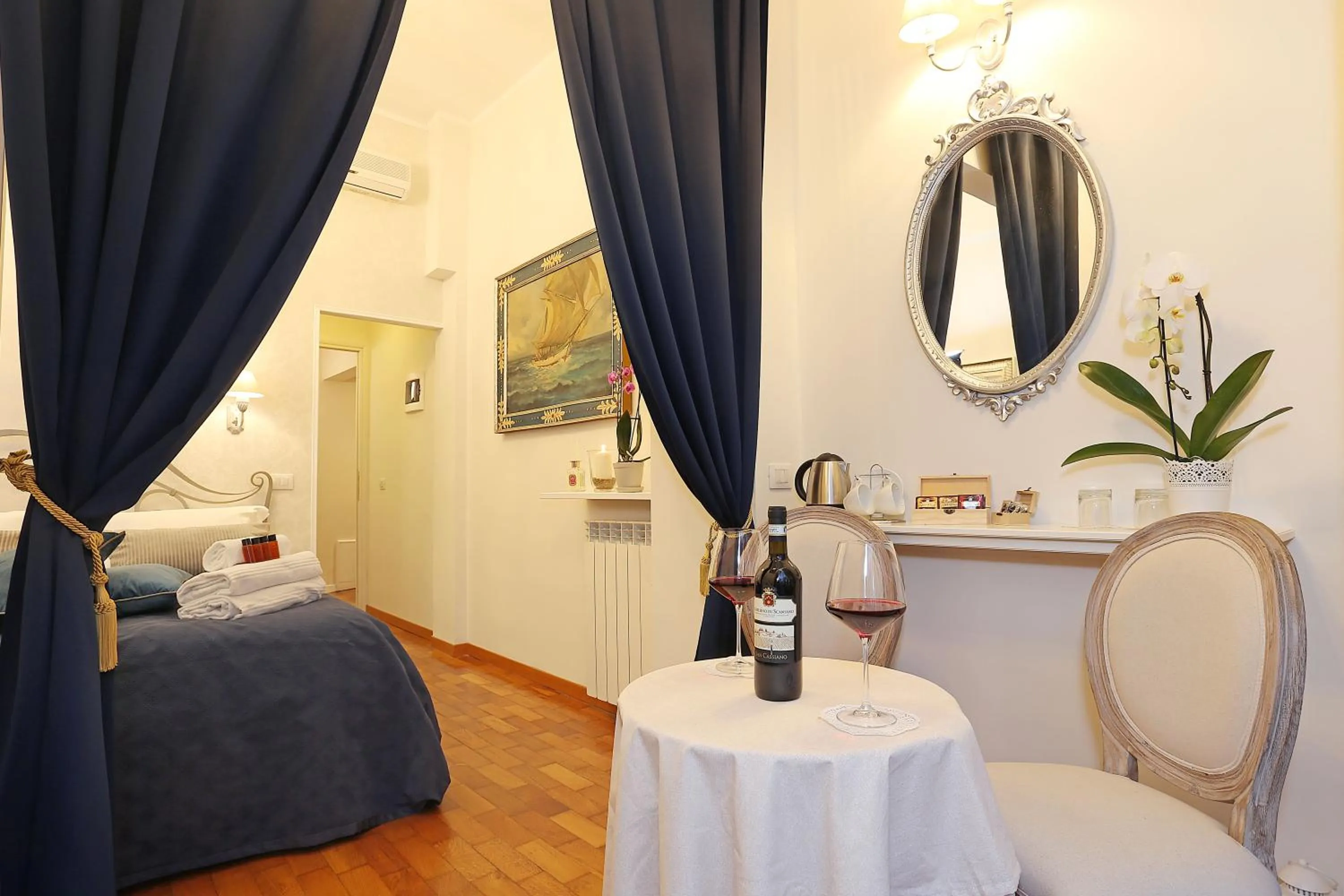 Bath, Bed in Liberty Rome Suites - Liberty Collection