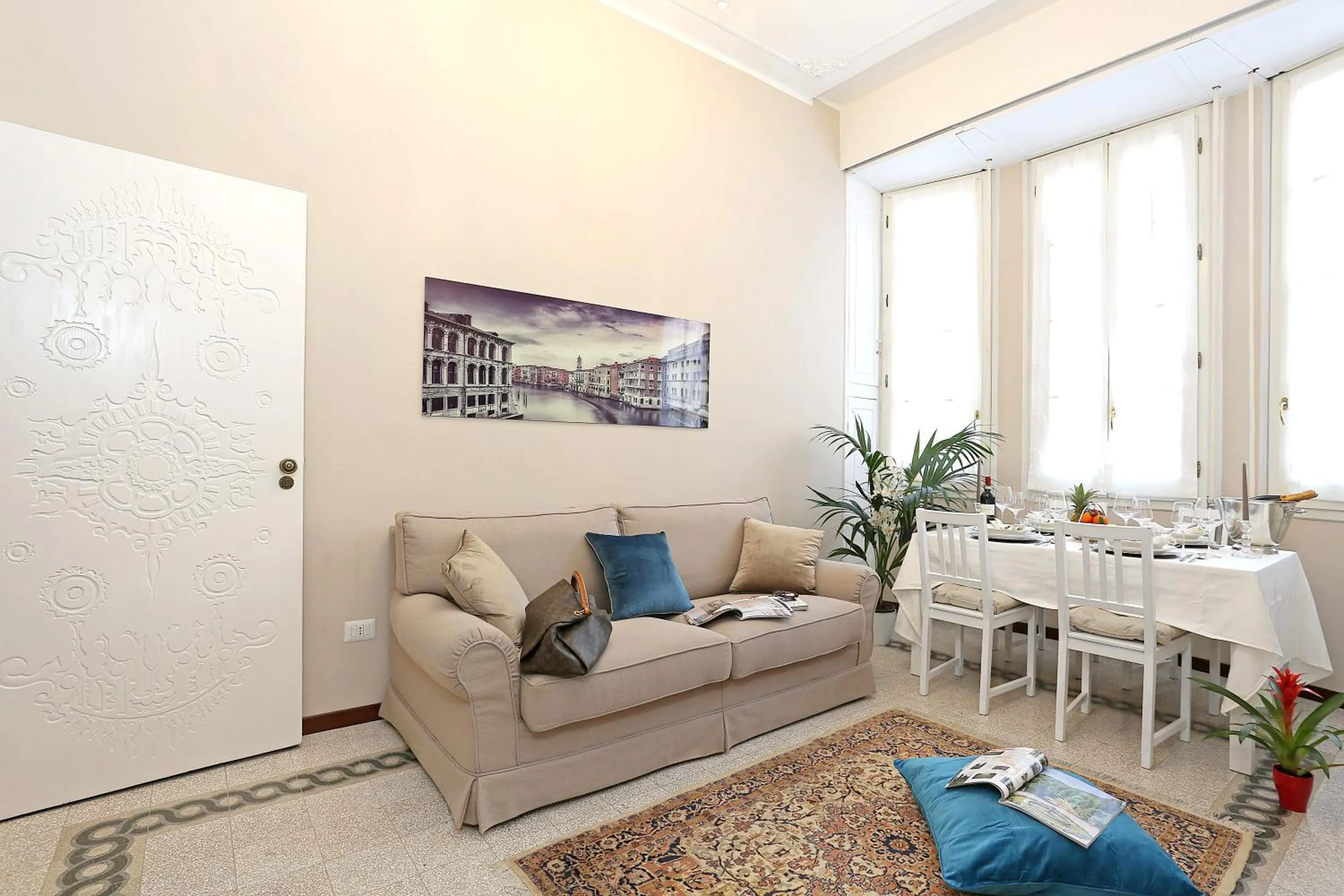 TV and multimedia in Liberty Rome Suites - Liberty Collection