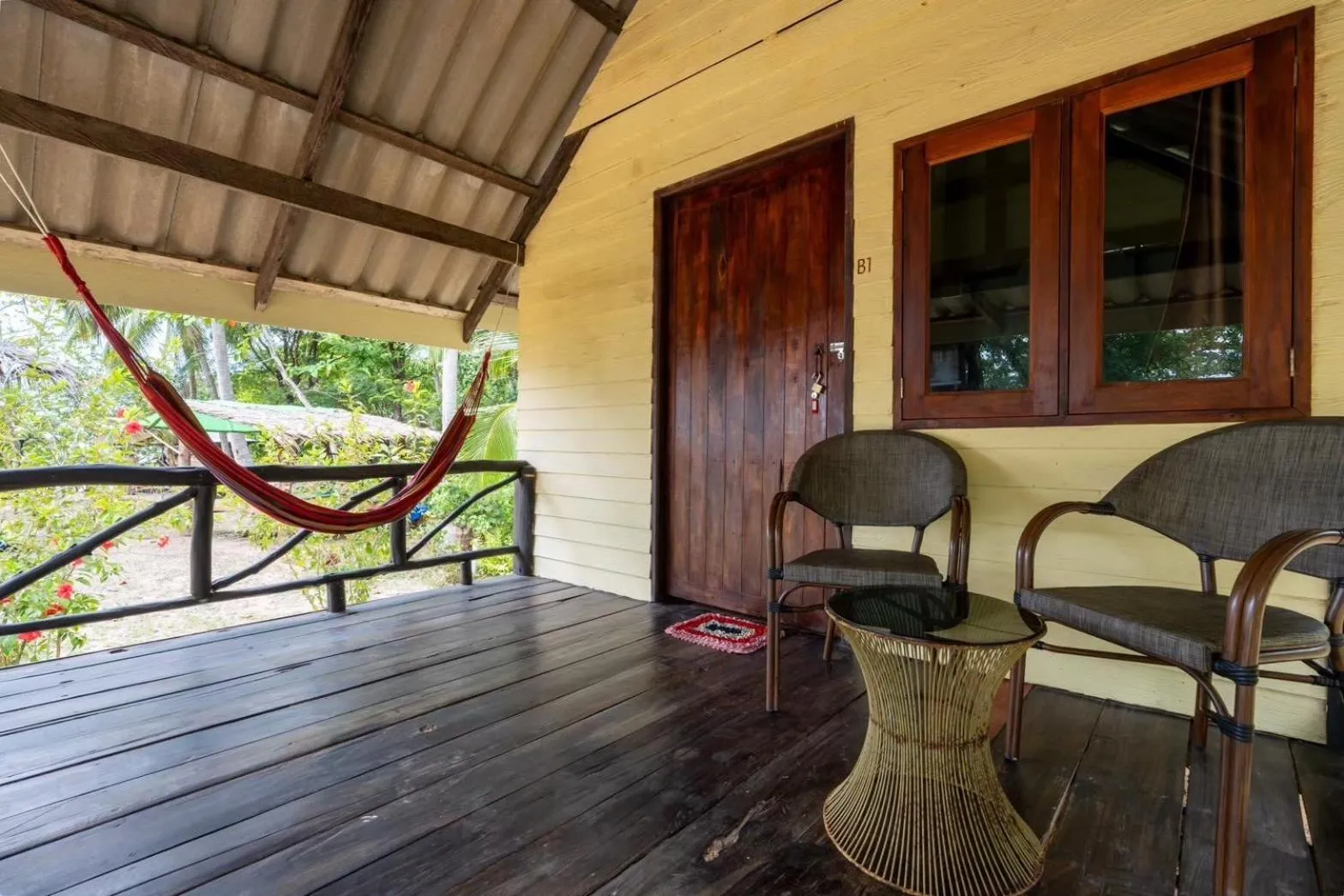 Balcony/Terrace in Koh Pu Sea View Beach Resort