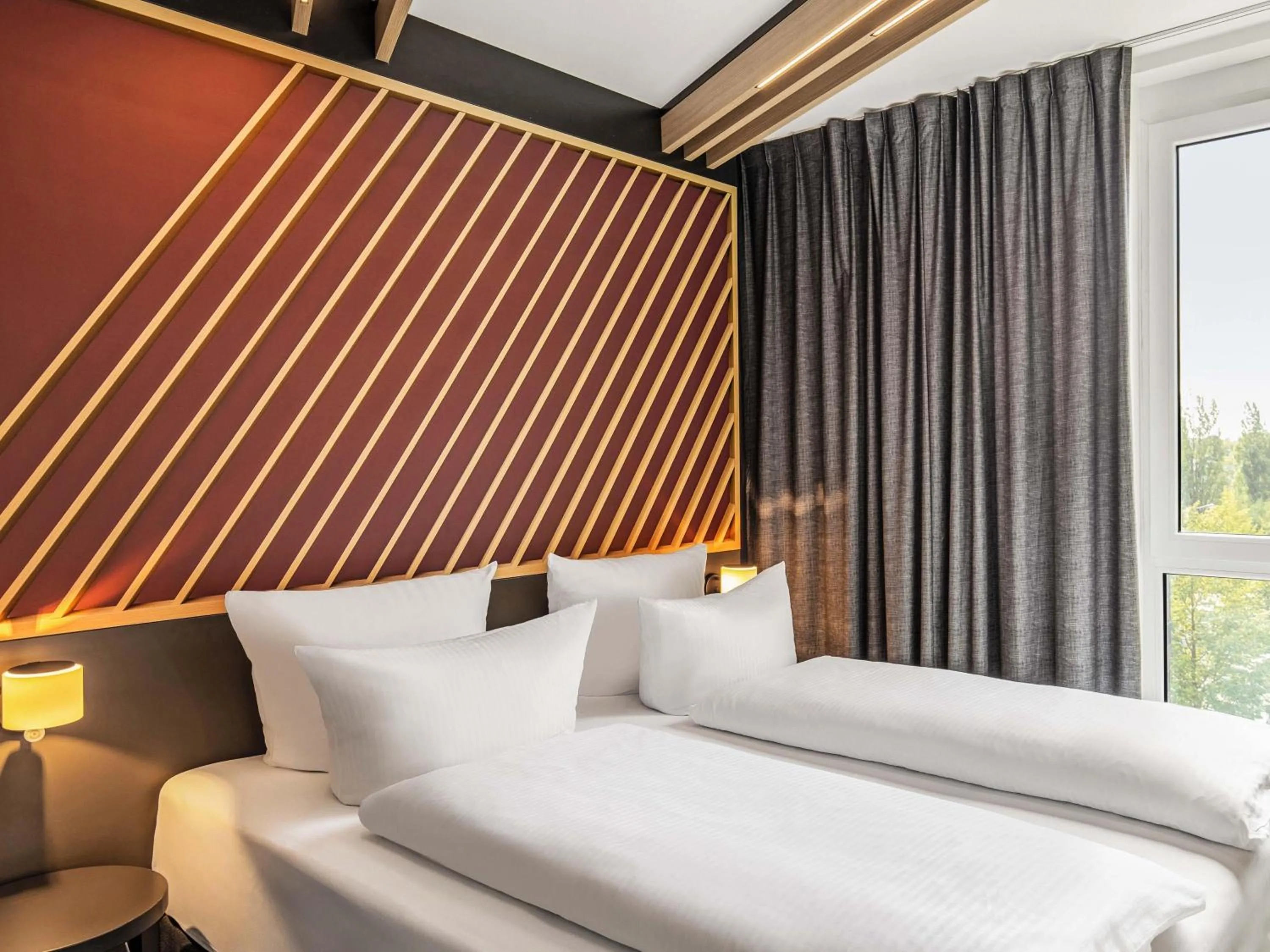 Photo of the whole room, Bed in B&B Hotel Lübeck-Hbf