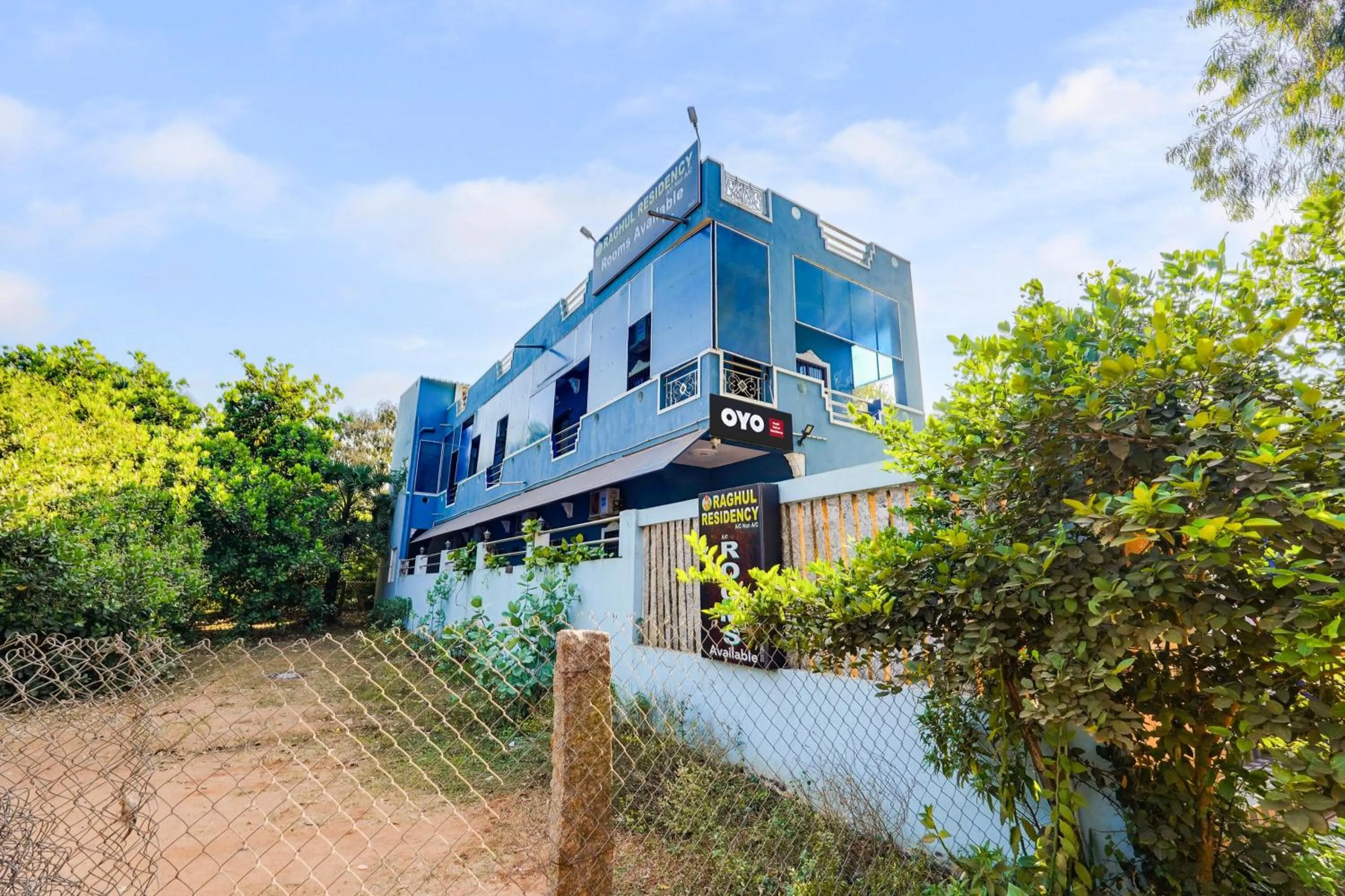 Hotel O Raghul Residency