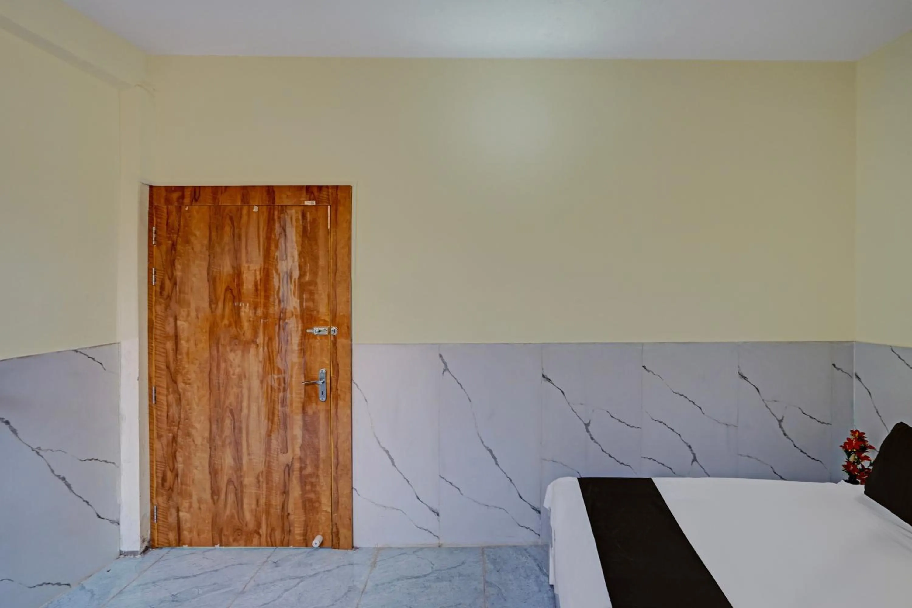 Facade/entrance, Bed in Hotel O ABHINAV HOTEL