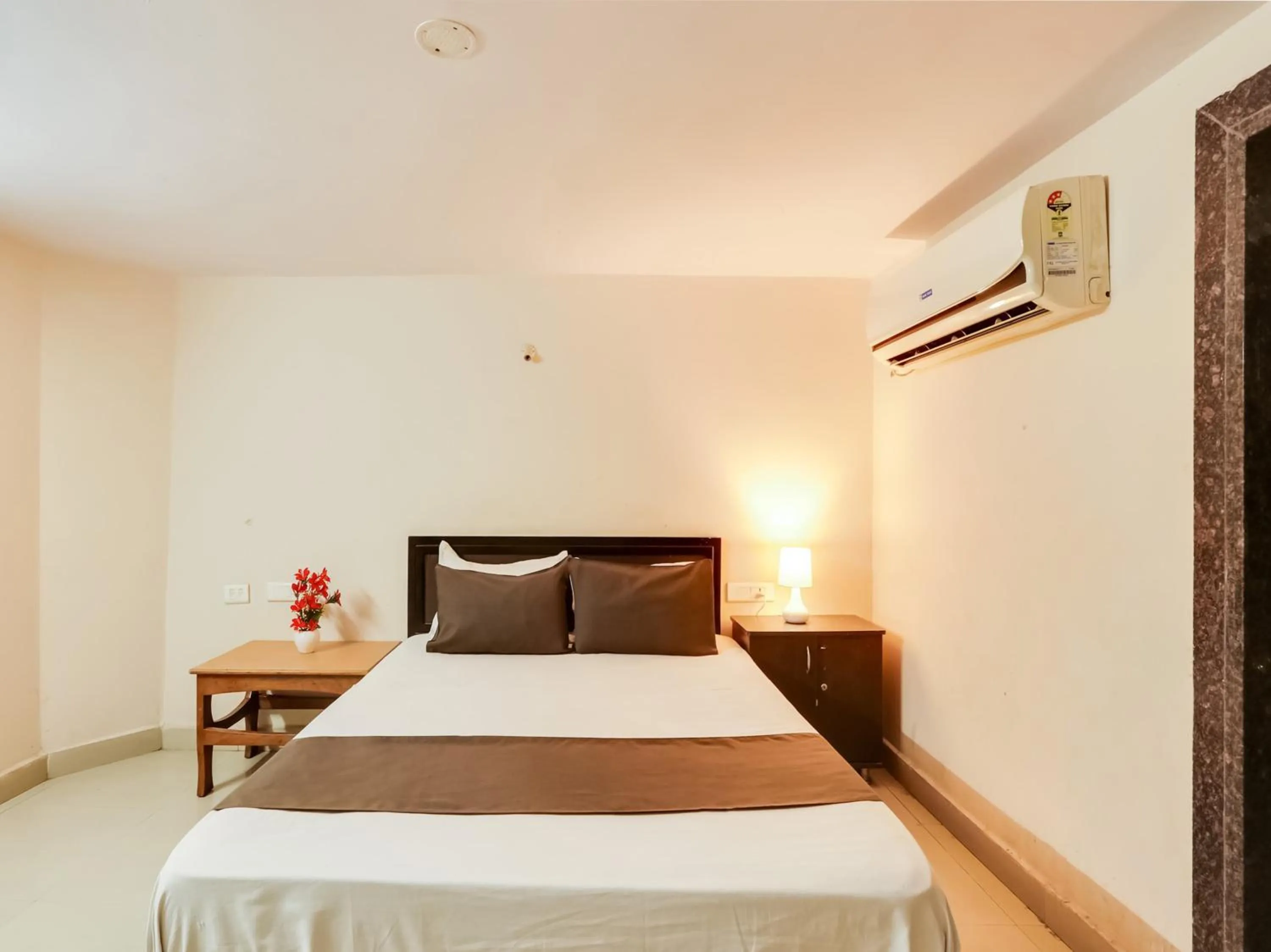 Bedroom in Hotel O Srinivasa Grand