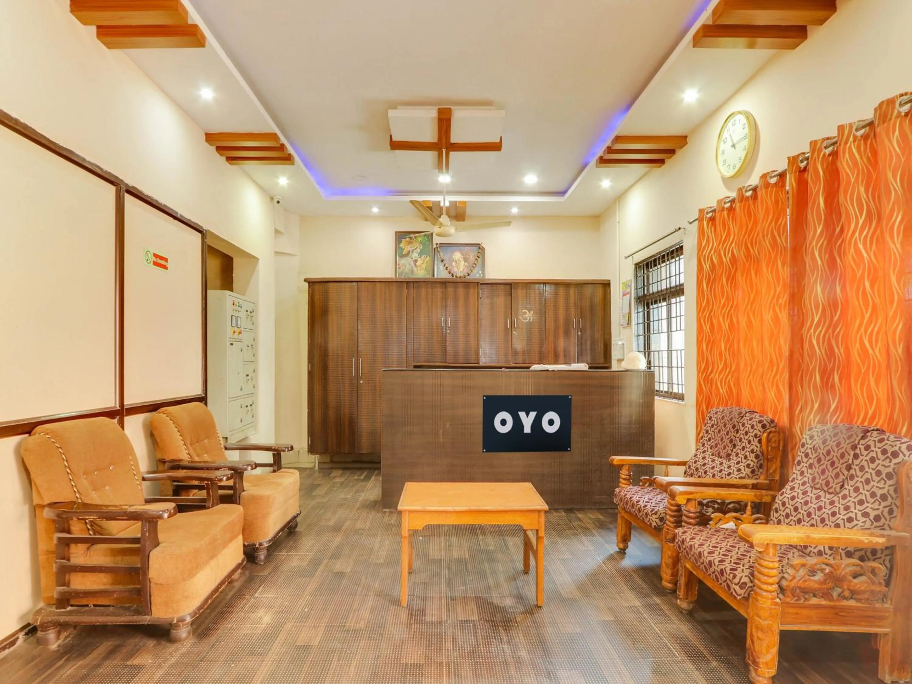 Lobby or reception in Hotel O Srinivasa Grand