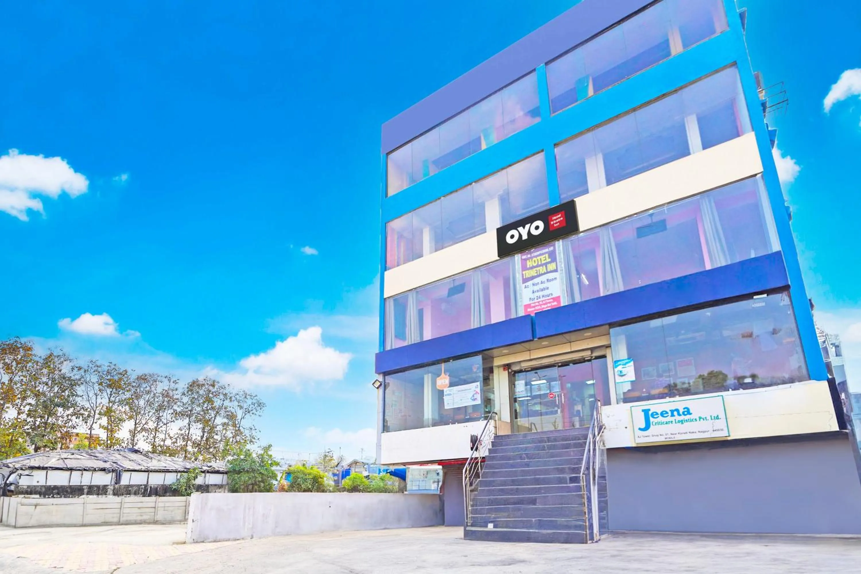 Facade/entrance in Hotel O Trinetra Inn