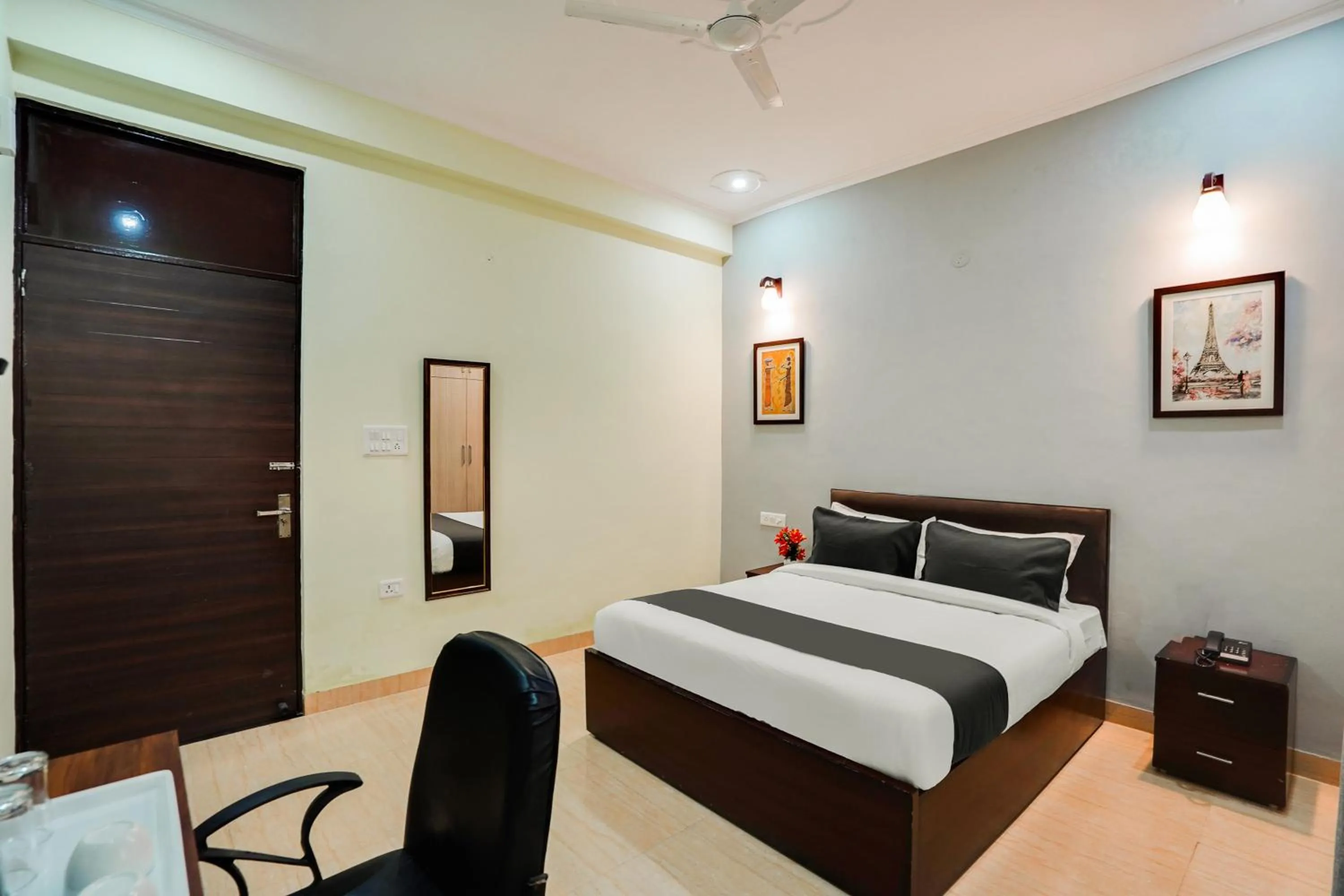 Bedroom, Bed in Collection O Hotel Villa Vista