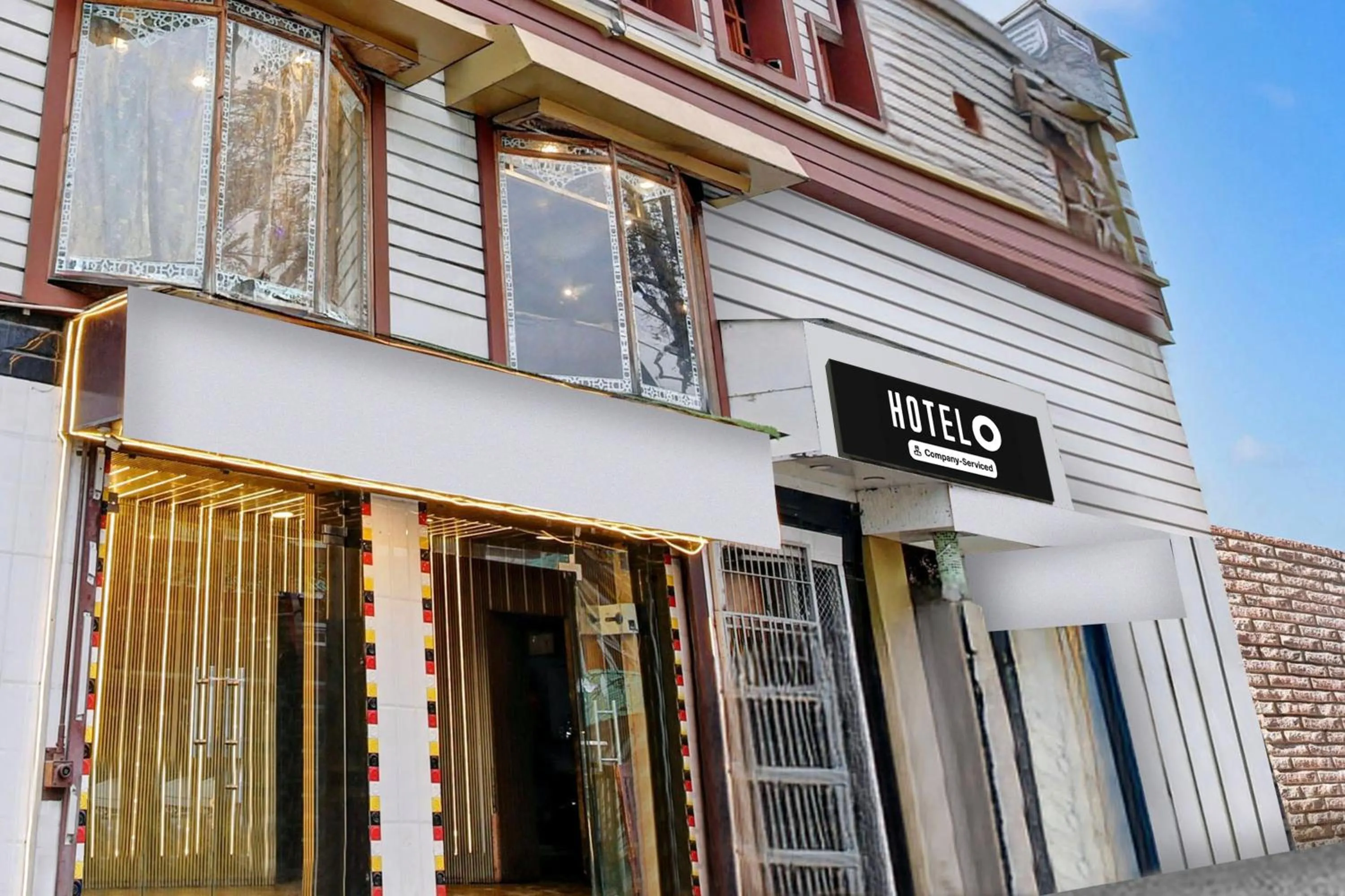 Facade/entrance in Hotel O Residency Road Srinagar