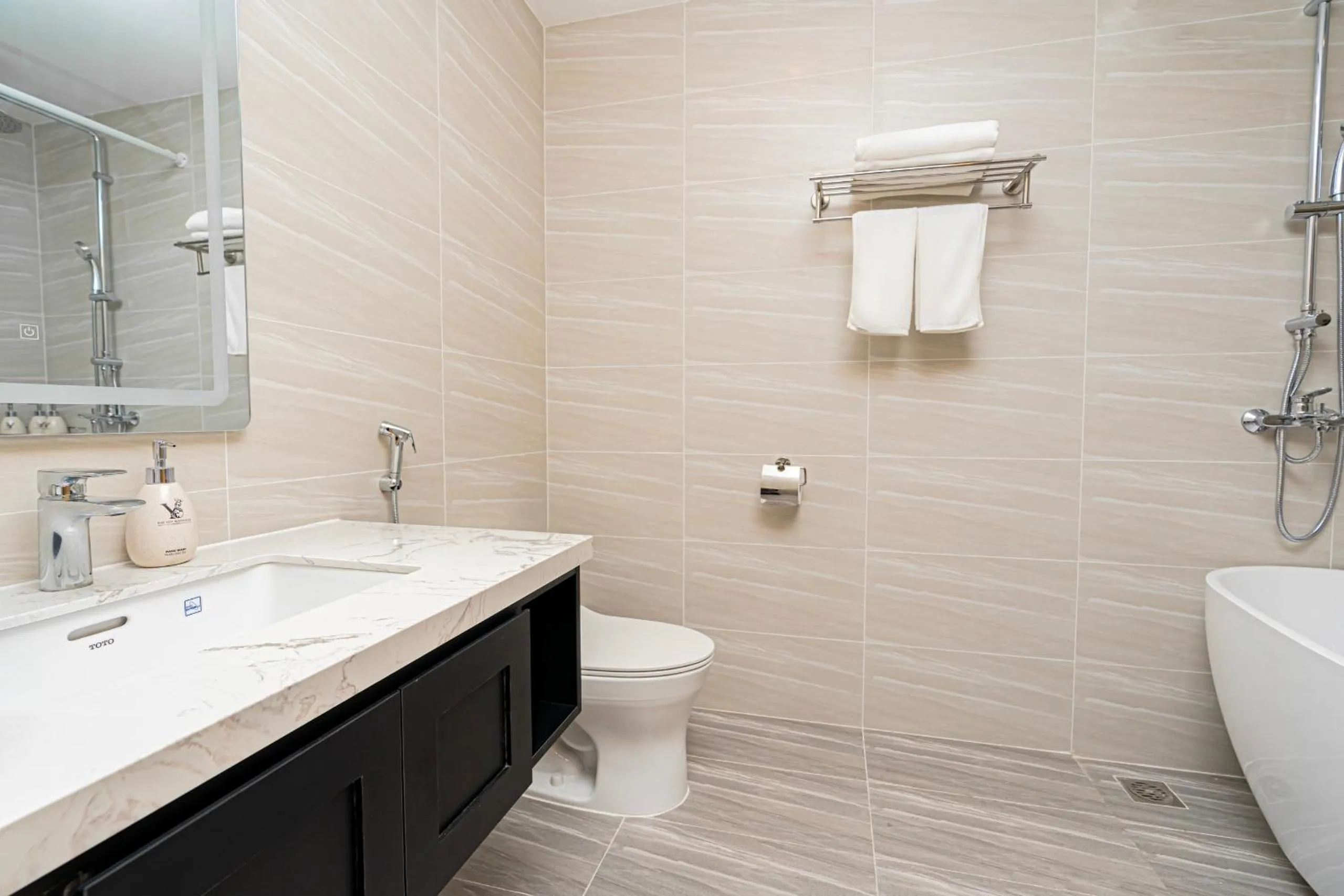 Toilet in The Yen Residences Danang