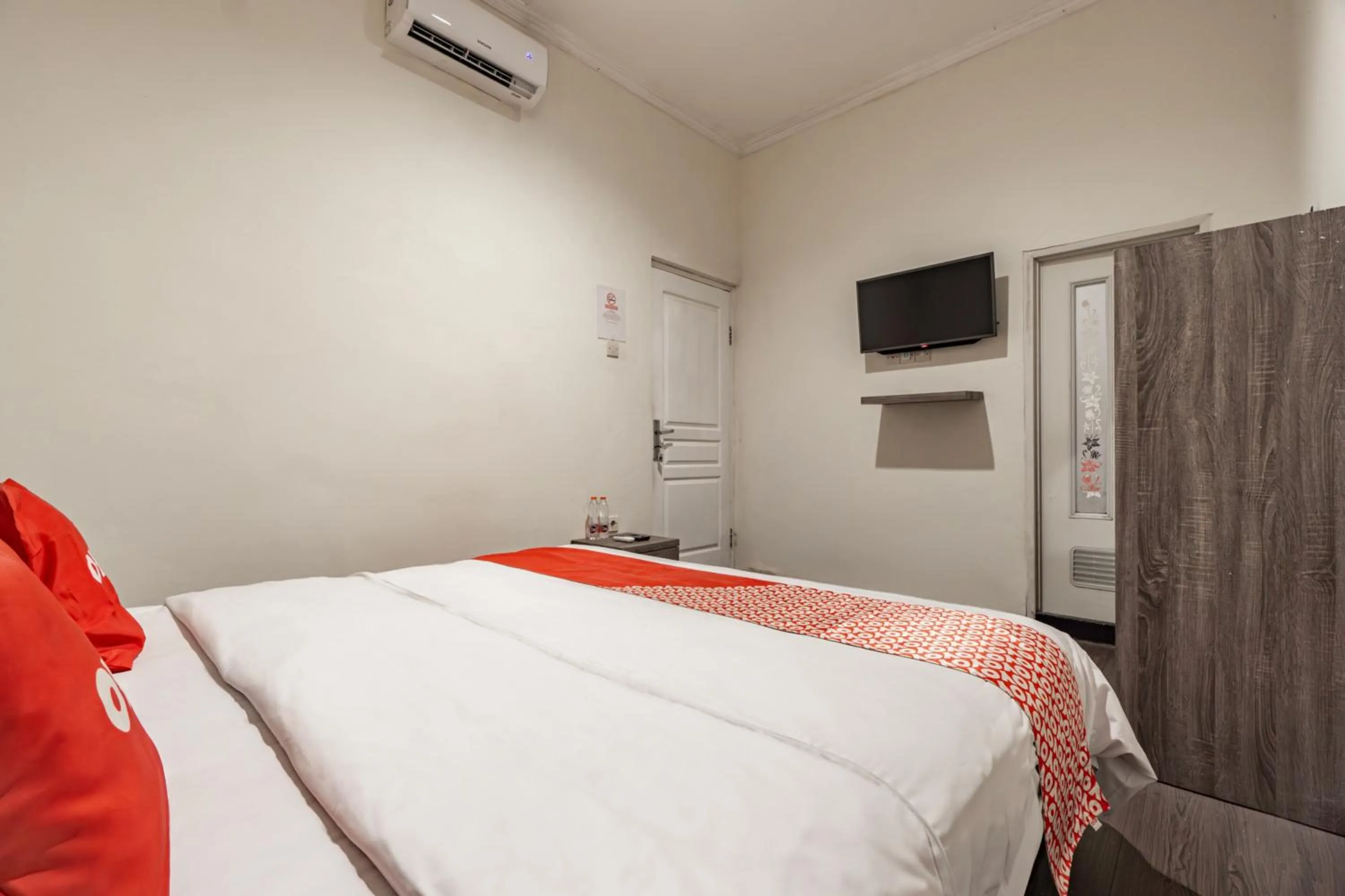 Bedroom in Hotel O Bidara Guest House Syariah