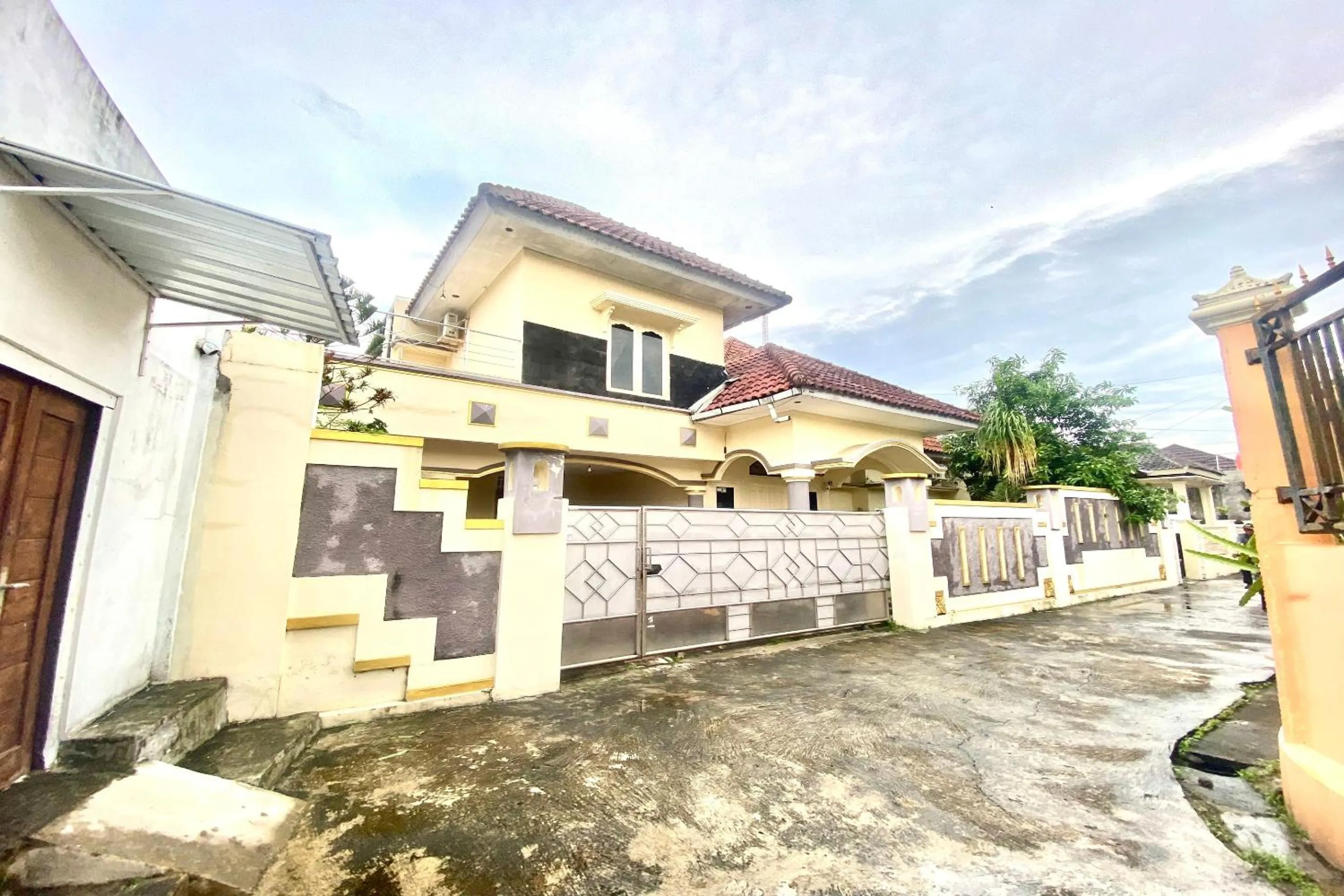 Hotel O Kenzie Bunkbed Syariah