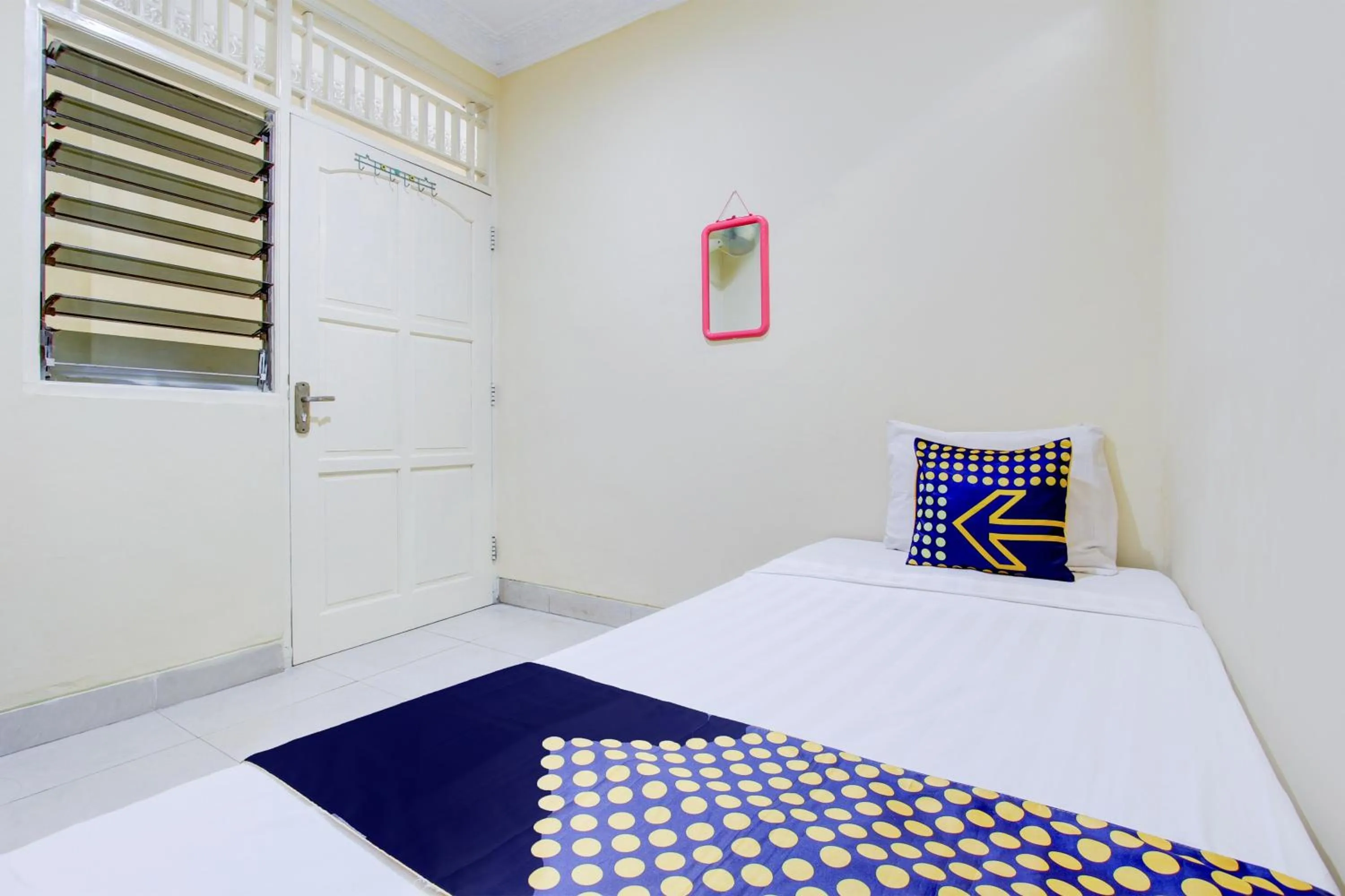 Bedroom, Bed in Hotel O Kenzie Bunkbed Syariah