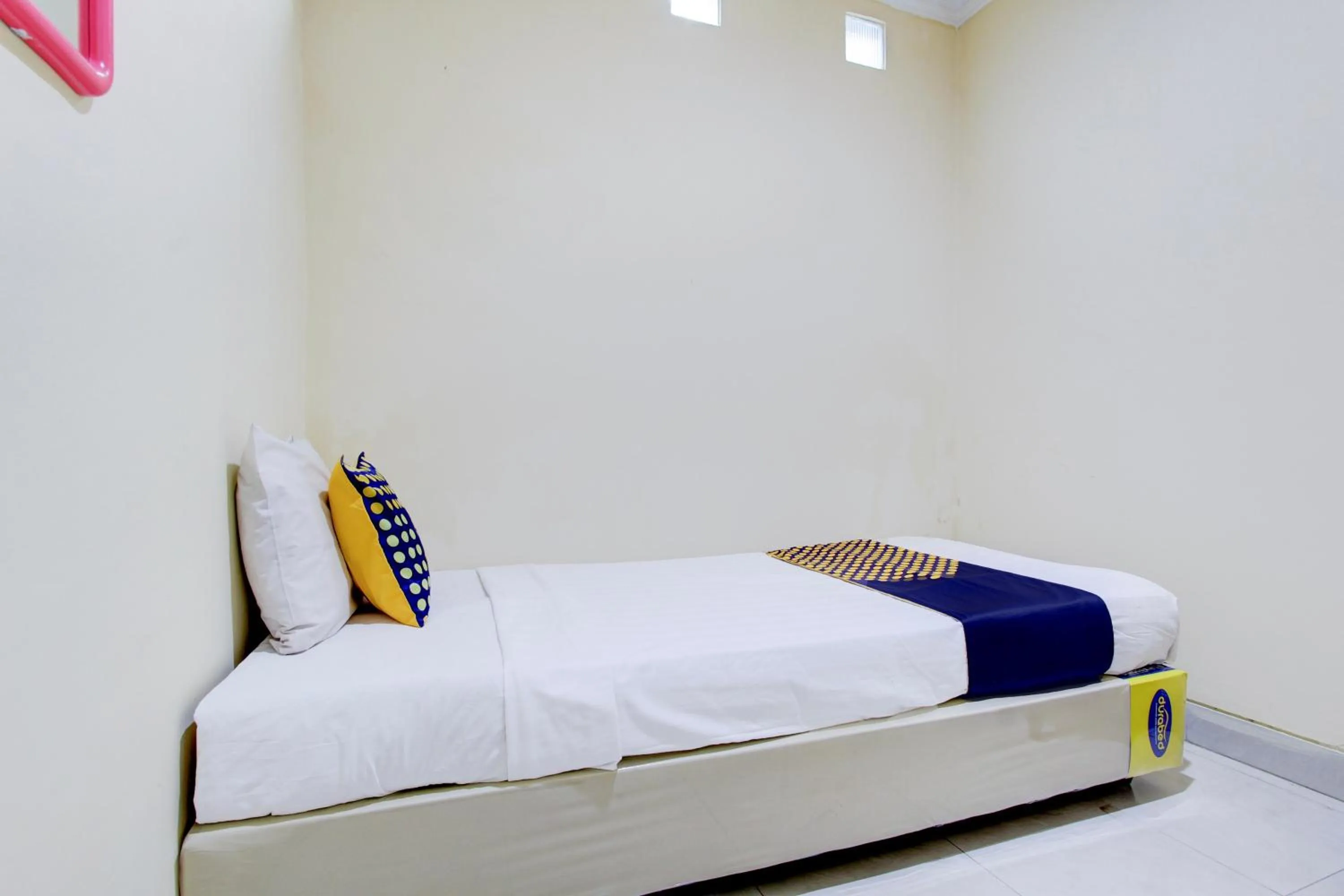 Bedroom, Bed in Hotel O Kenzie Bunkbed Syariah