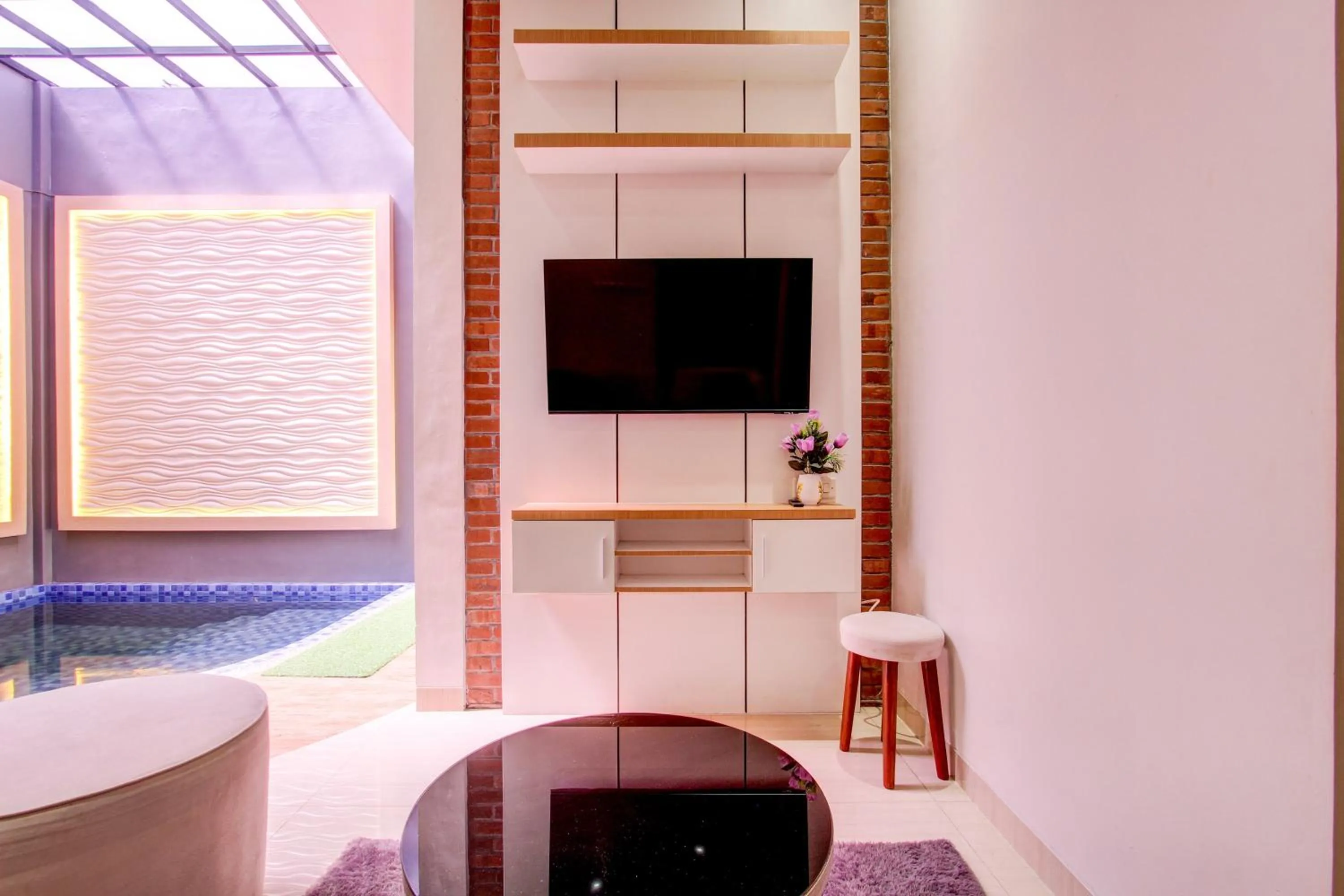 Lobby or reception in Capital O 93718 Homestay 3 Bidadari