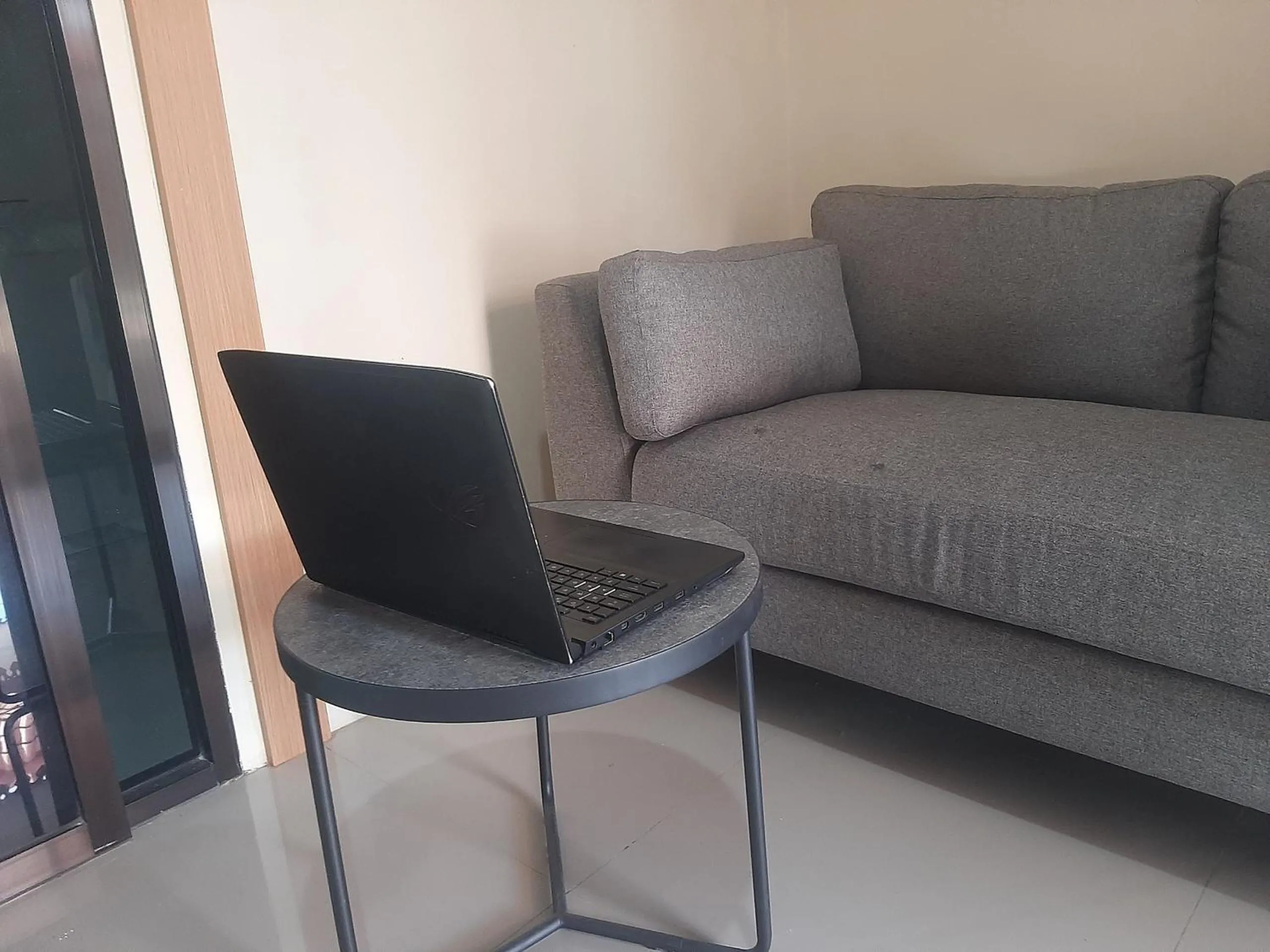 Lobby or reception in Capital O 93719 Homestay Omah Bidadari