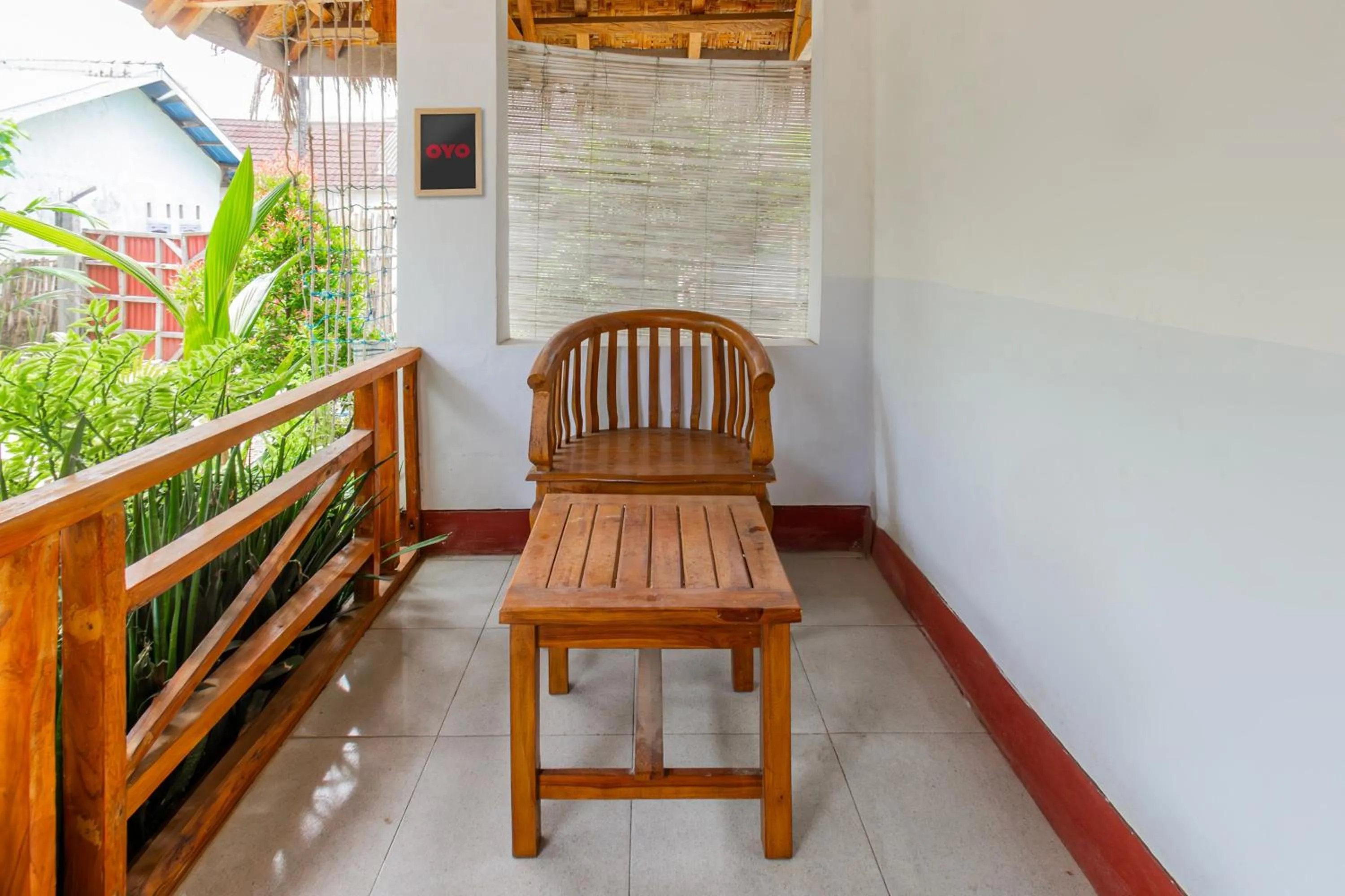 Lobby or reception in OYO 93729 Radesa Family Homestay