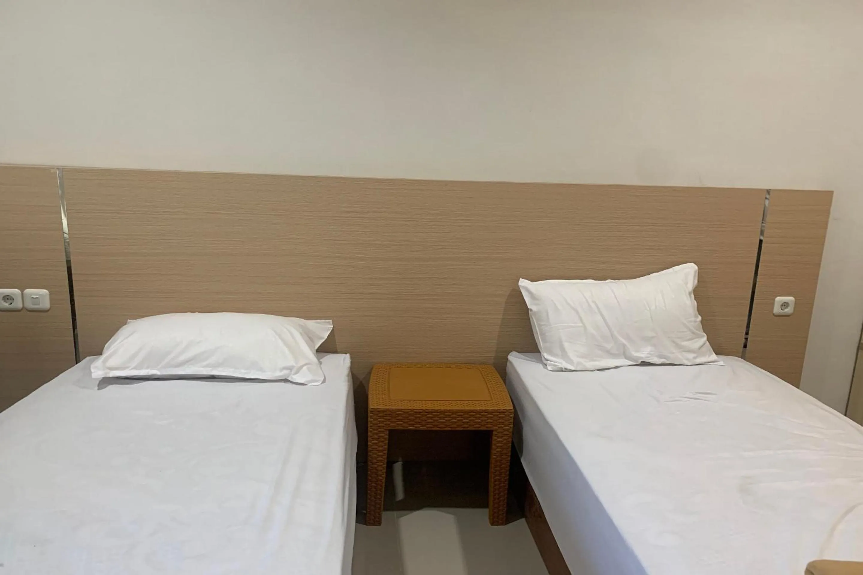 Bedroom, Bed in Hotel O Amas Syariah