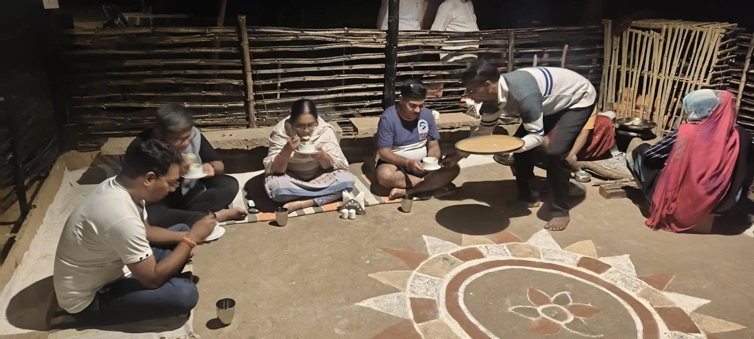 Dining area in Tathastu Bandhavgarh