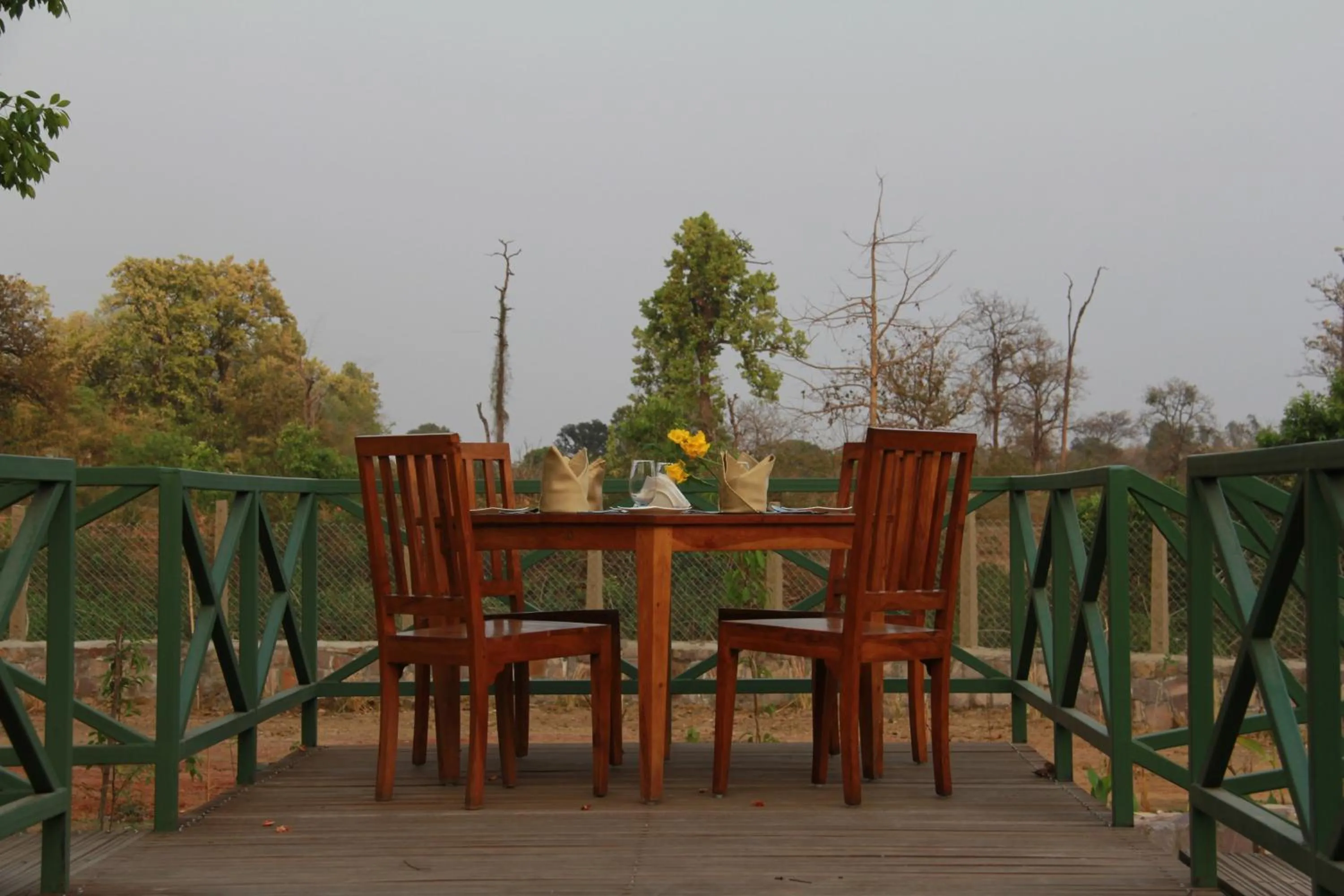 Restaurant/places to eat in Tathastu Bandhavgarh