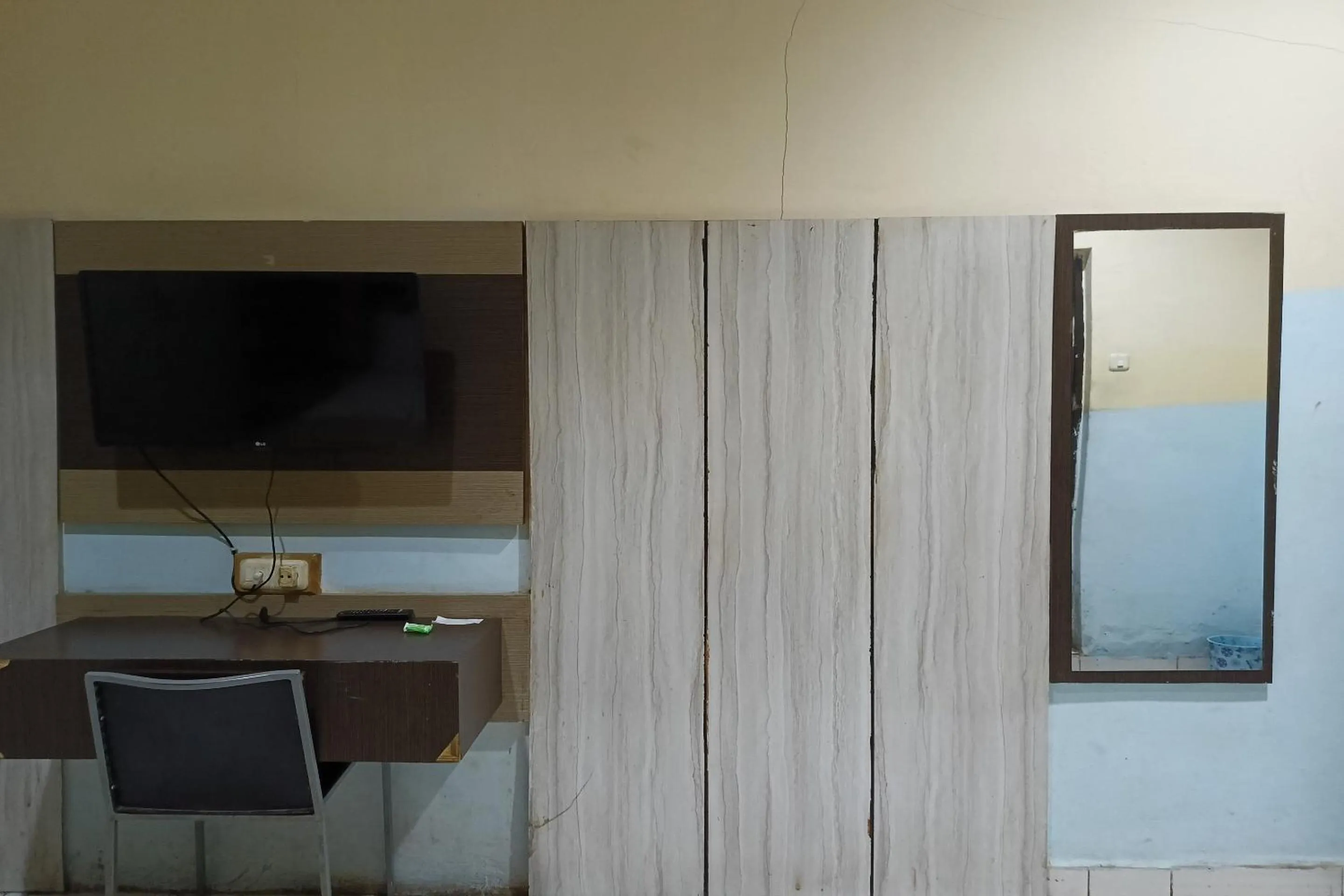 Bedroom in Hotel O Aglo Homestay NearYani Heahlerr