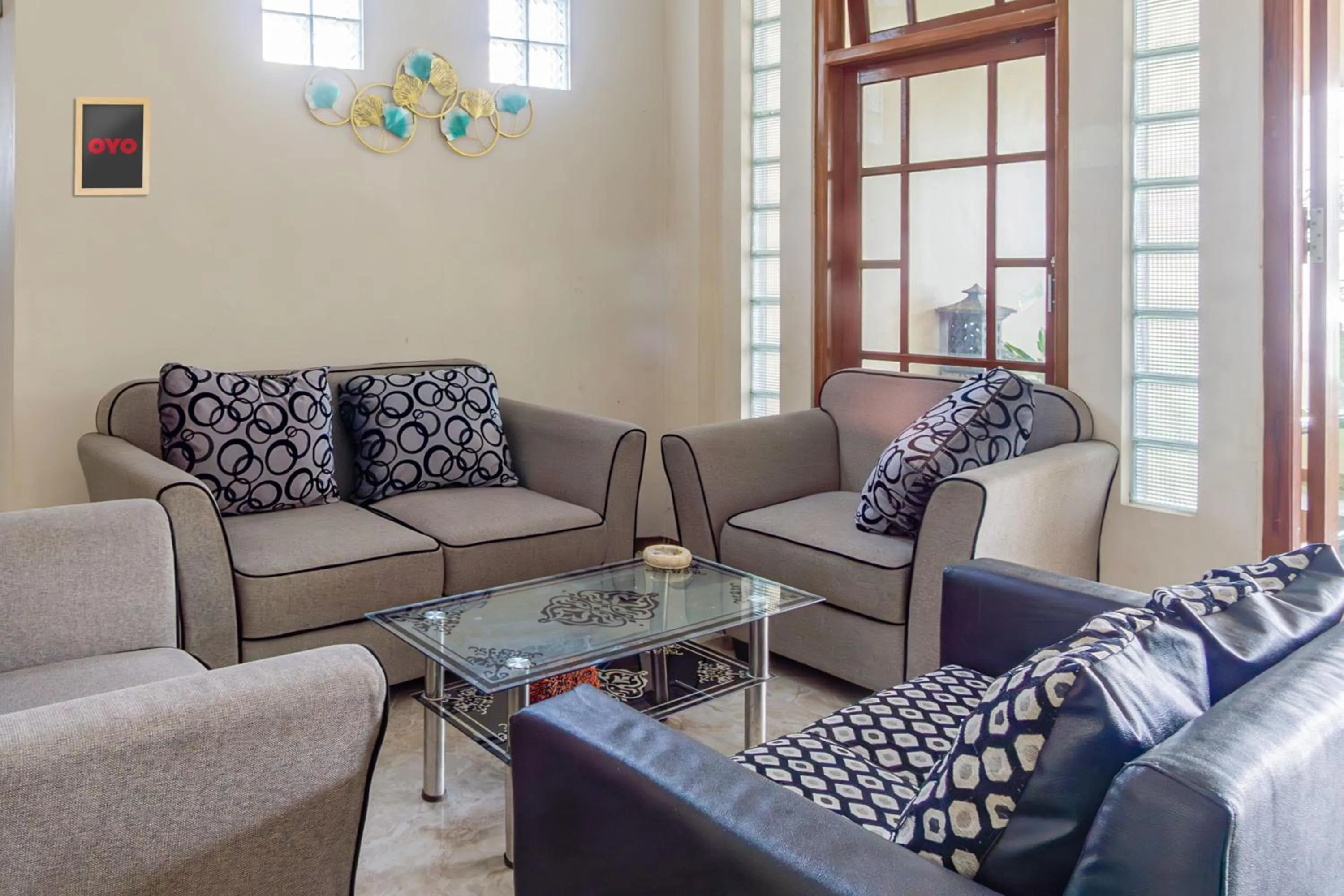 Lobby or reception in Hotel O Siwalanpanji Homestay Syariah