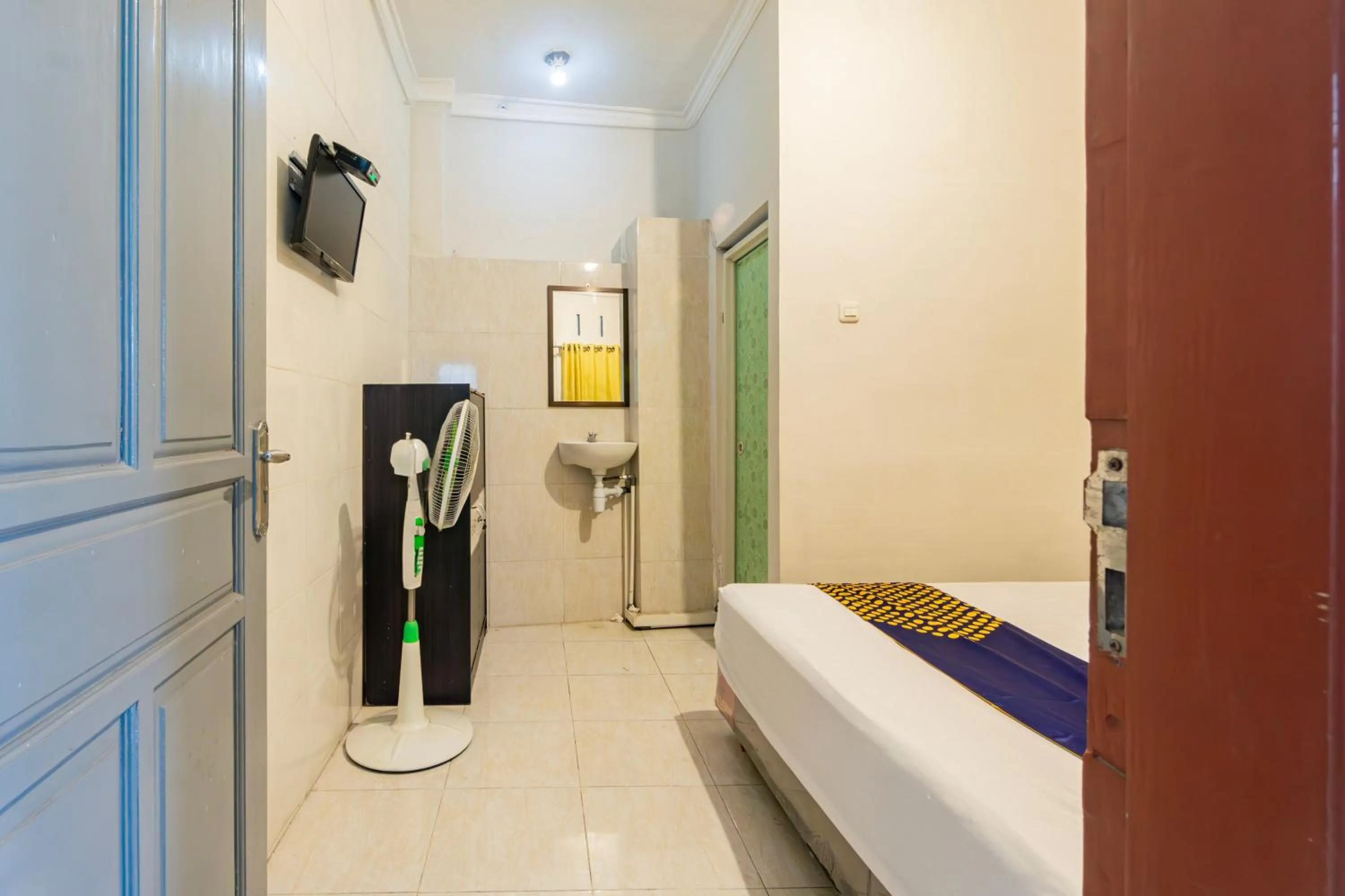 Bedroom, Bed in Hotel O Siwalanpanji Homestay Syariah