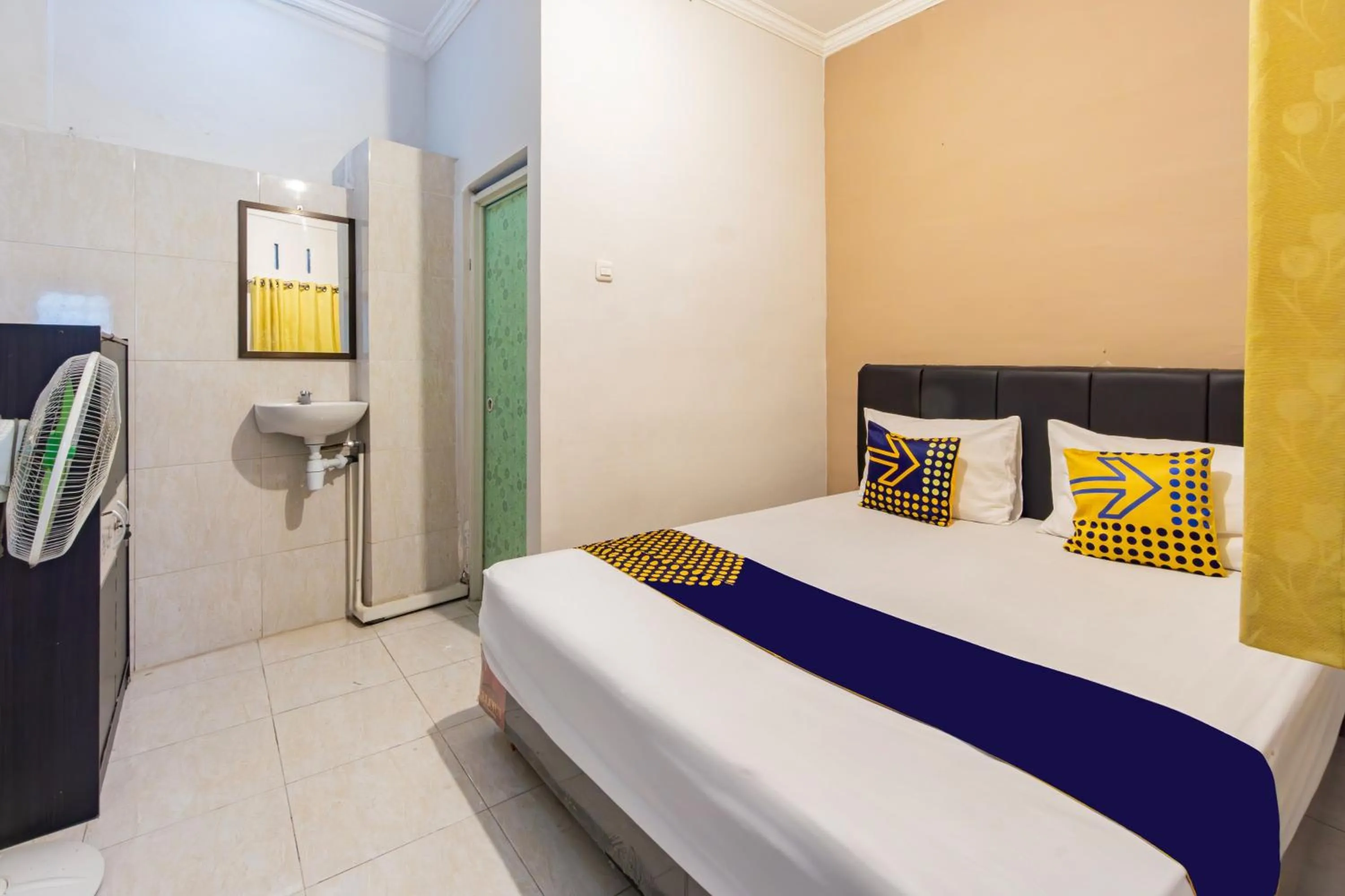 Bedroom, Bed in Hotel O Siwalanpanji Homestay Syariah