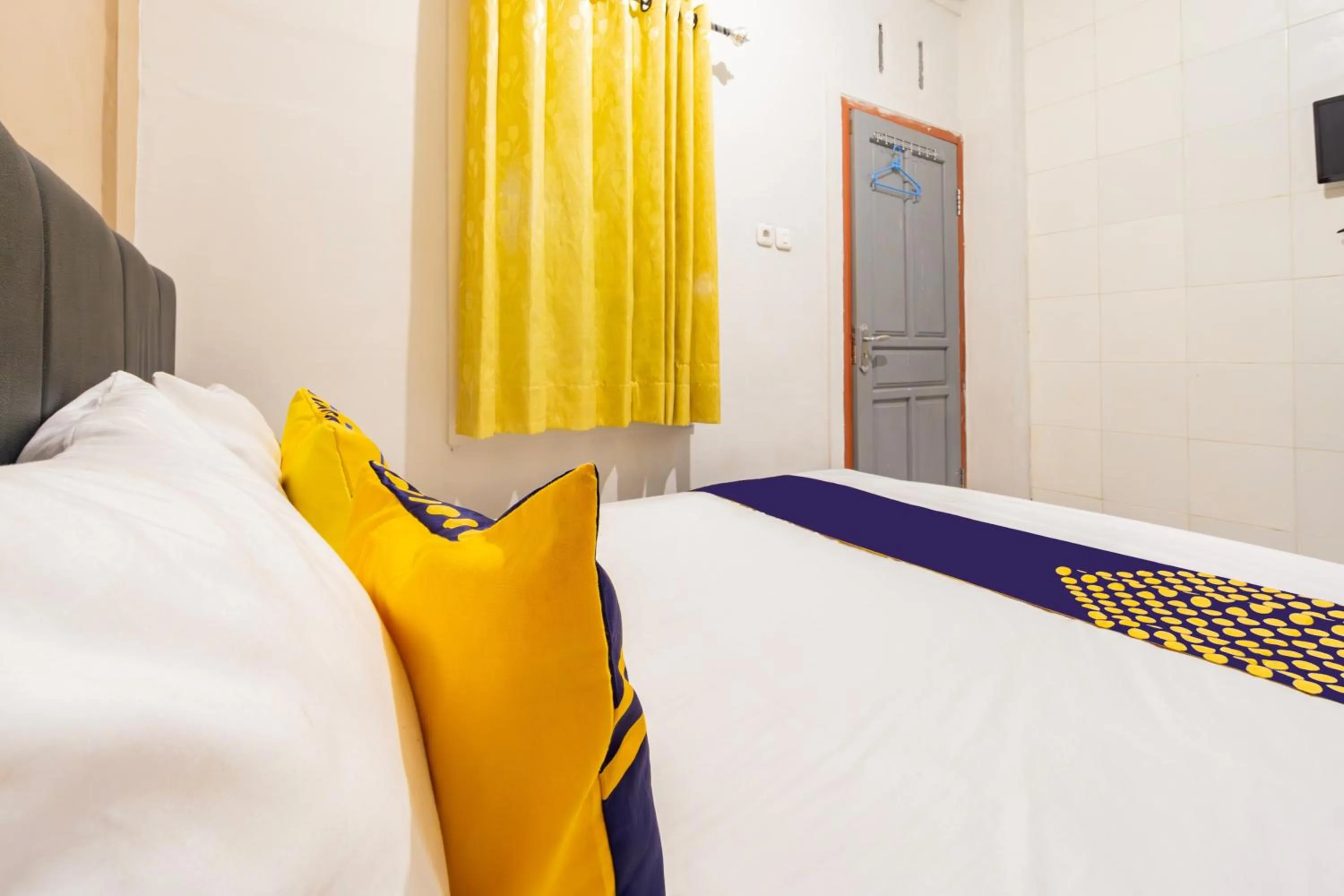 Bedroom, Bed in Hotel O Siwalanpanji Homestay Syariah