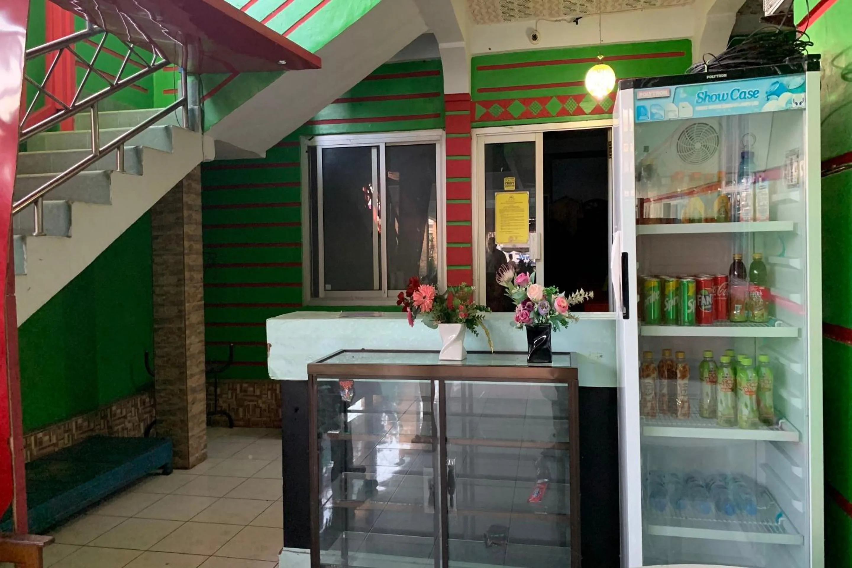 Lobby or reception in Hotel O Pondom Danu 77