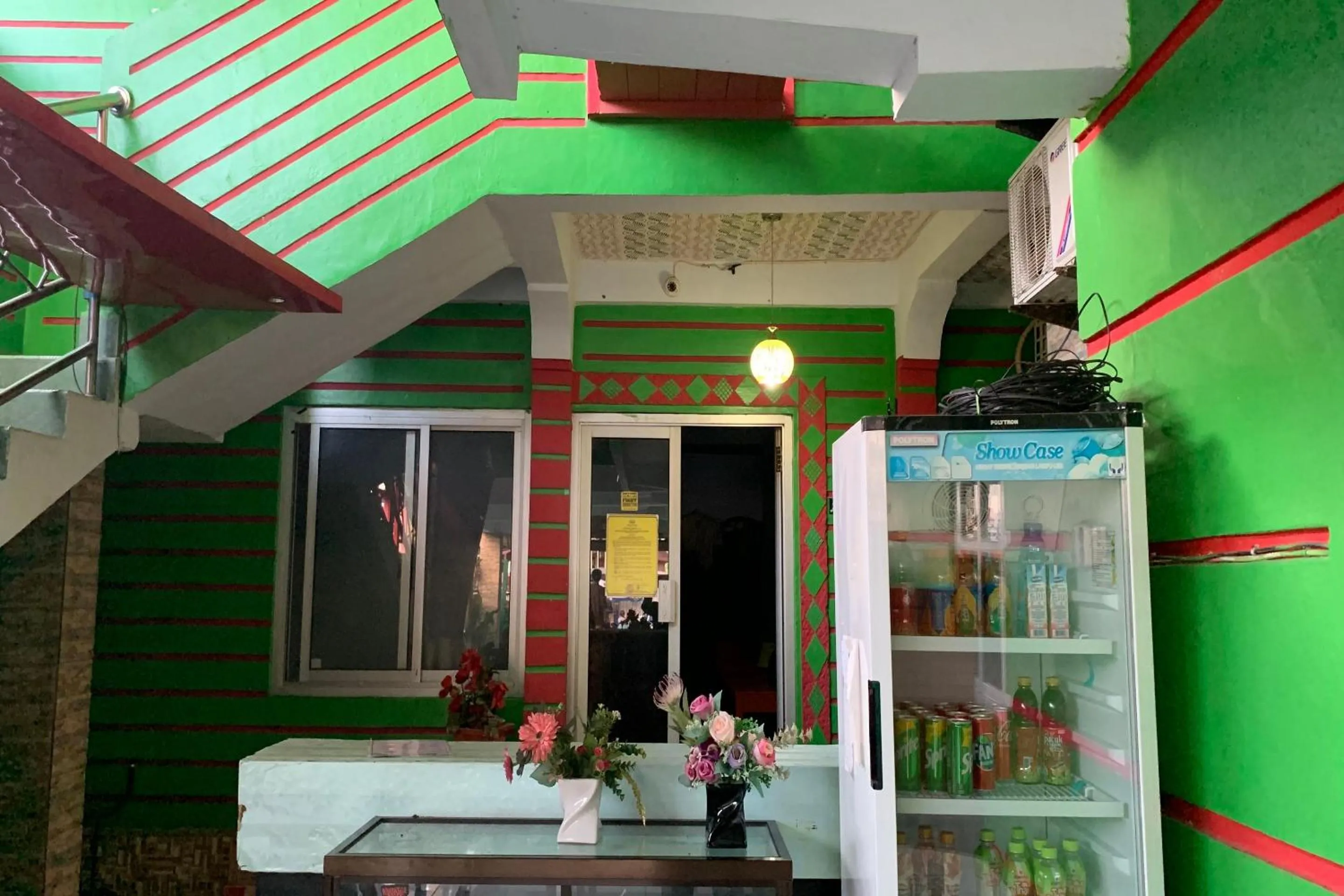 Lobby or reception in Hotel O Pondom Danu 77