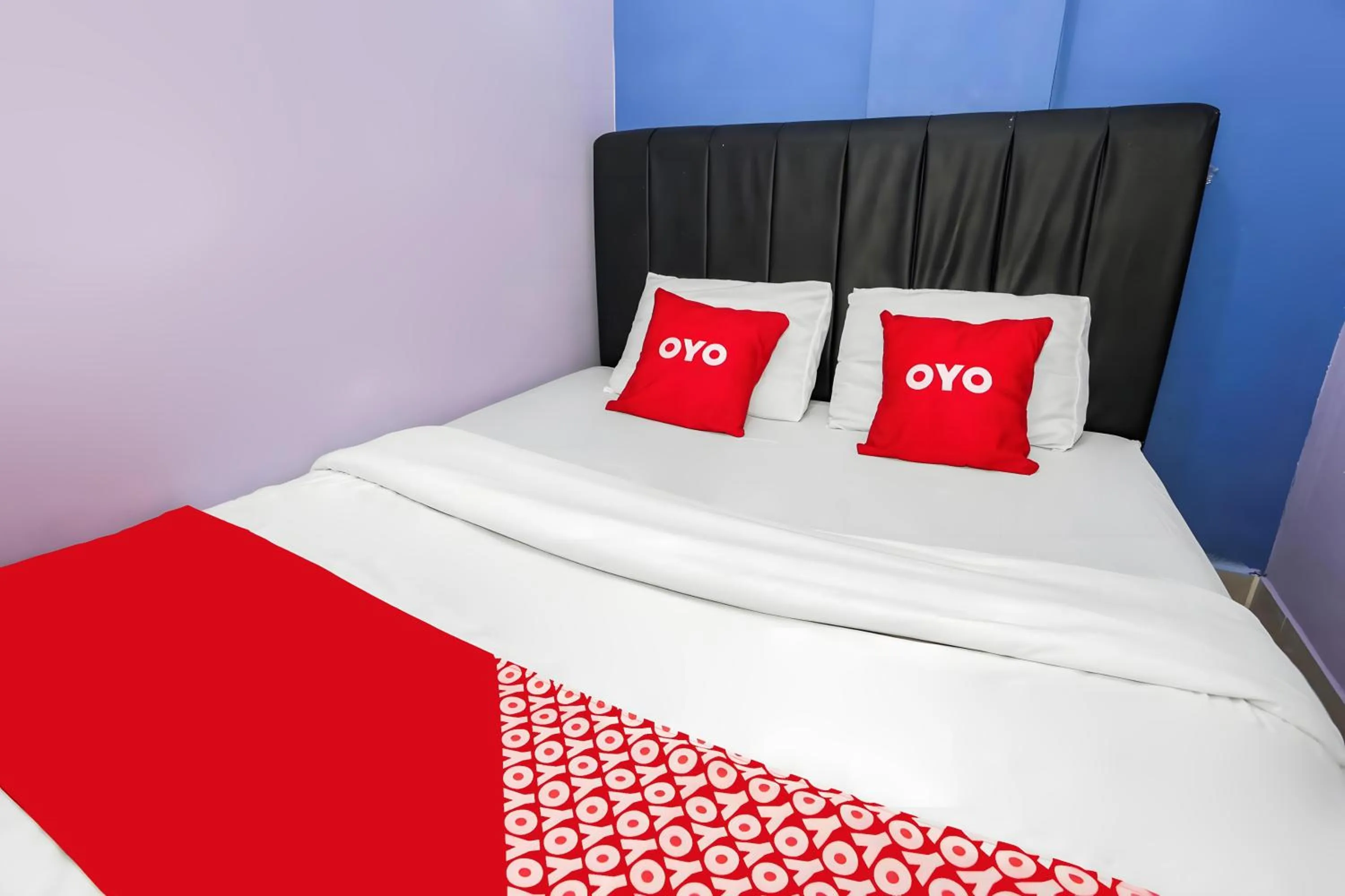 Bedroom, Bed in Hotel O Iconiq Rooms