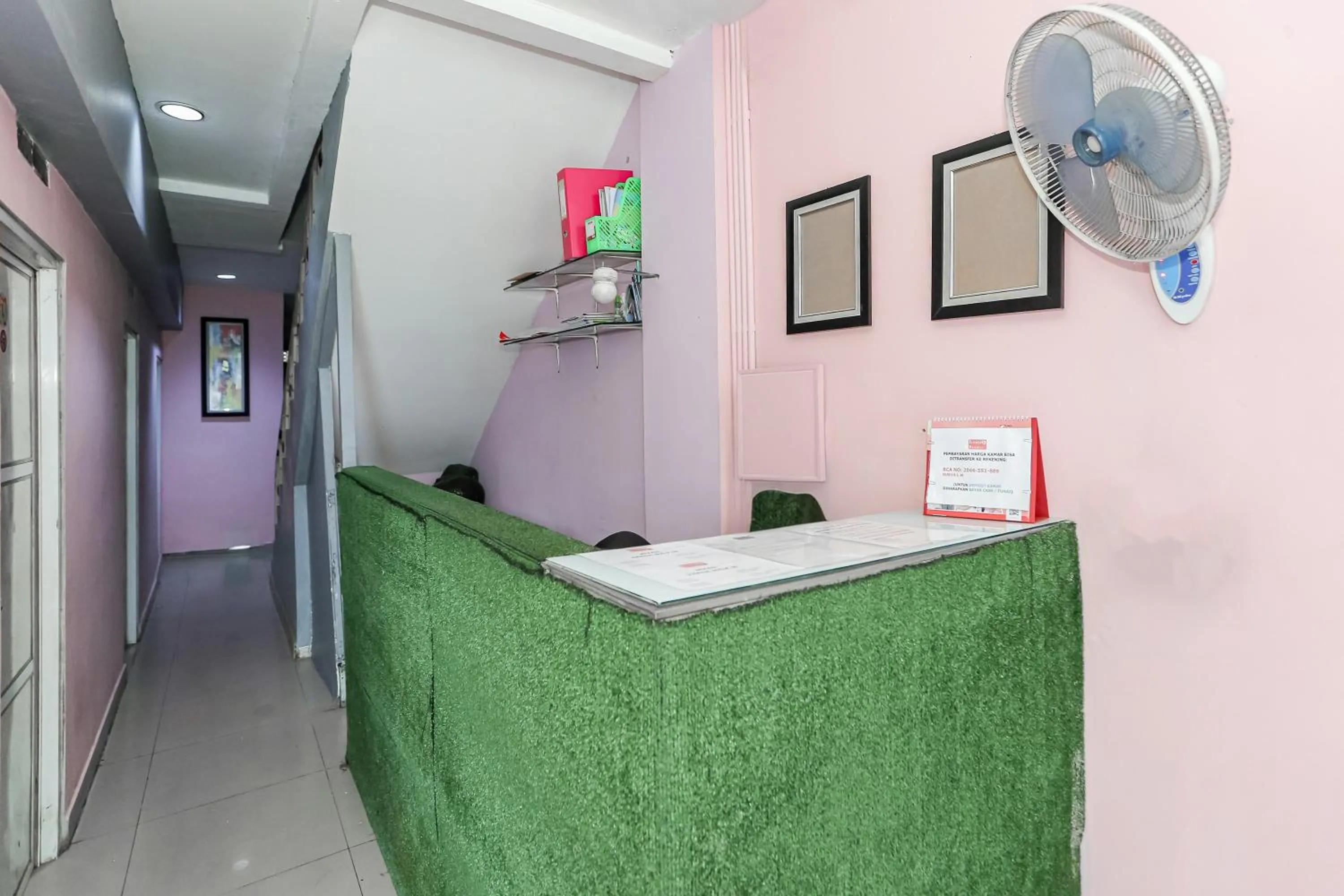 Lobby or reception in Hotel O Iconiq Rooms