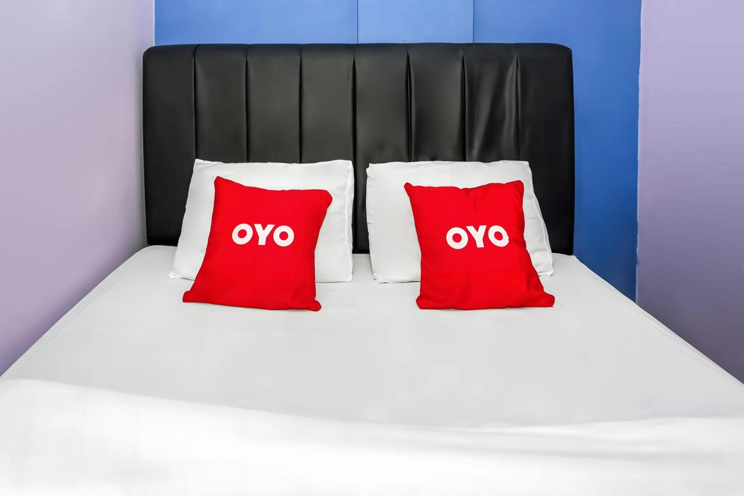 Bedroom, Bed in Hotel O Iconiq Rooms