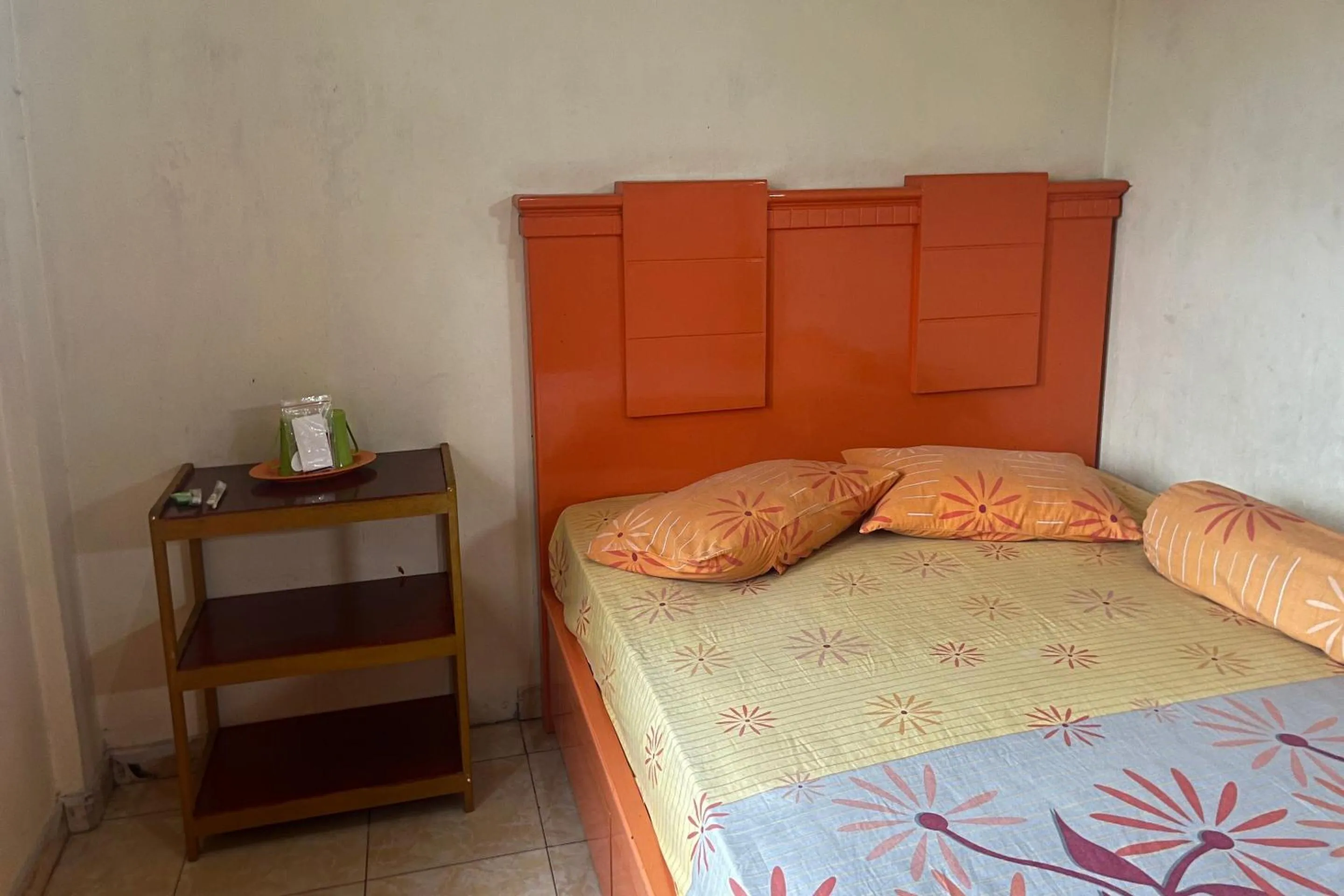 Bedroom, Bed in OYO 93774 Khaira Kos Dan PenginapanNearYani Heahlerr